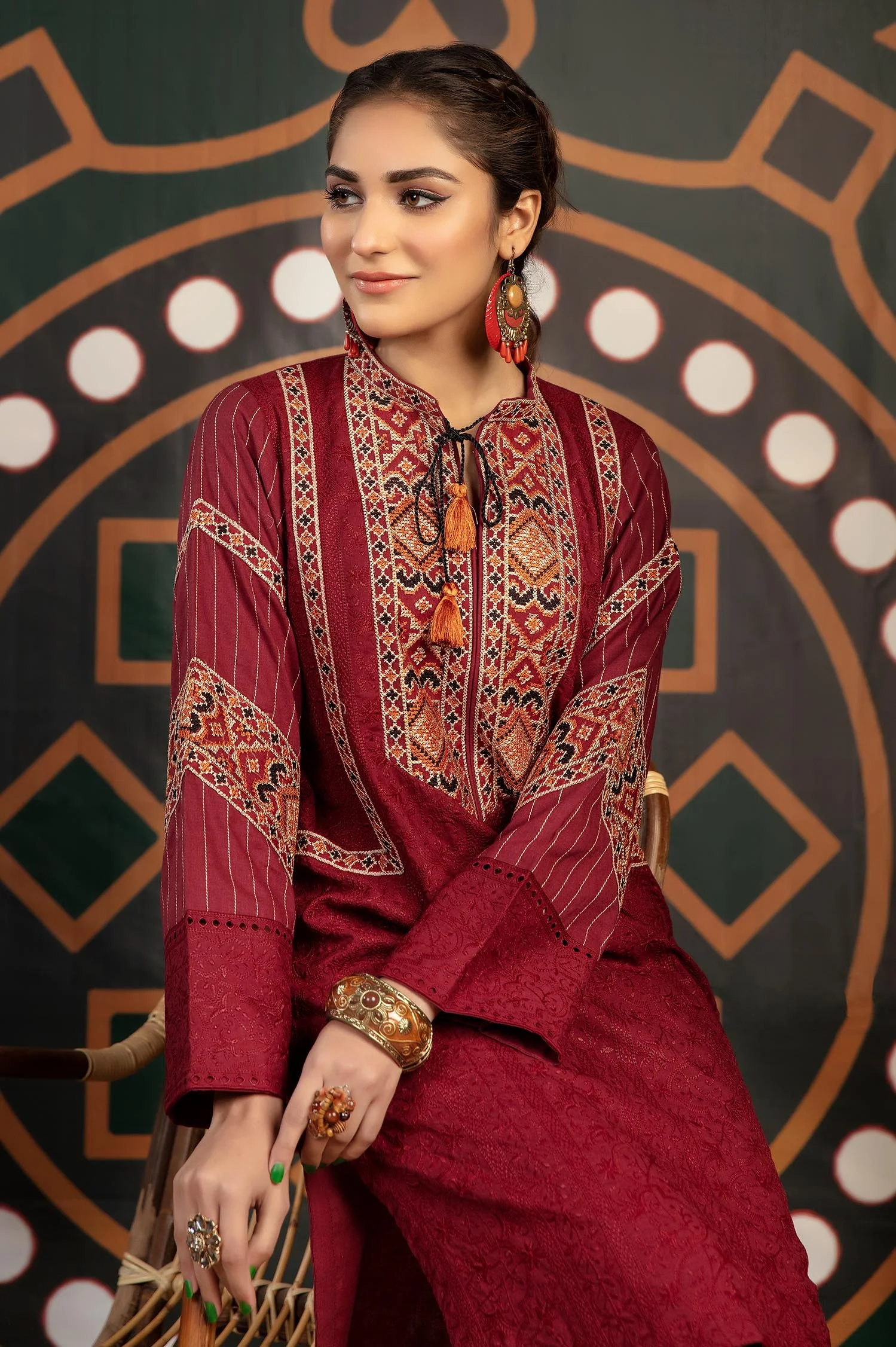 Old Brick - Exclusive Embroidered Lawn Stitch Kurti - Image 2