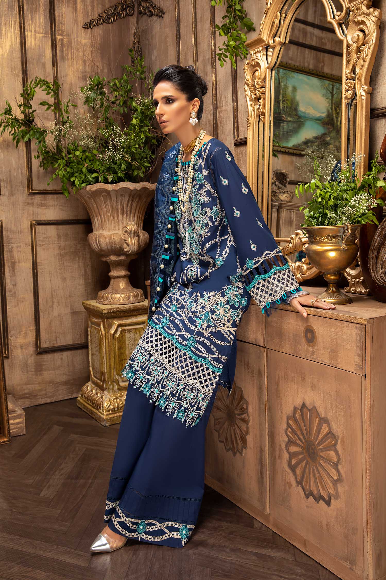 Oriental Blue - Image 3