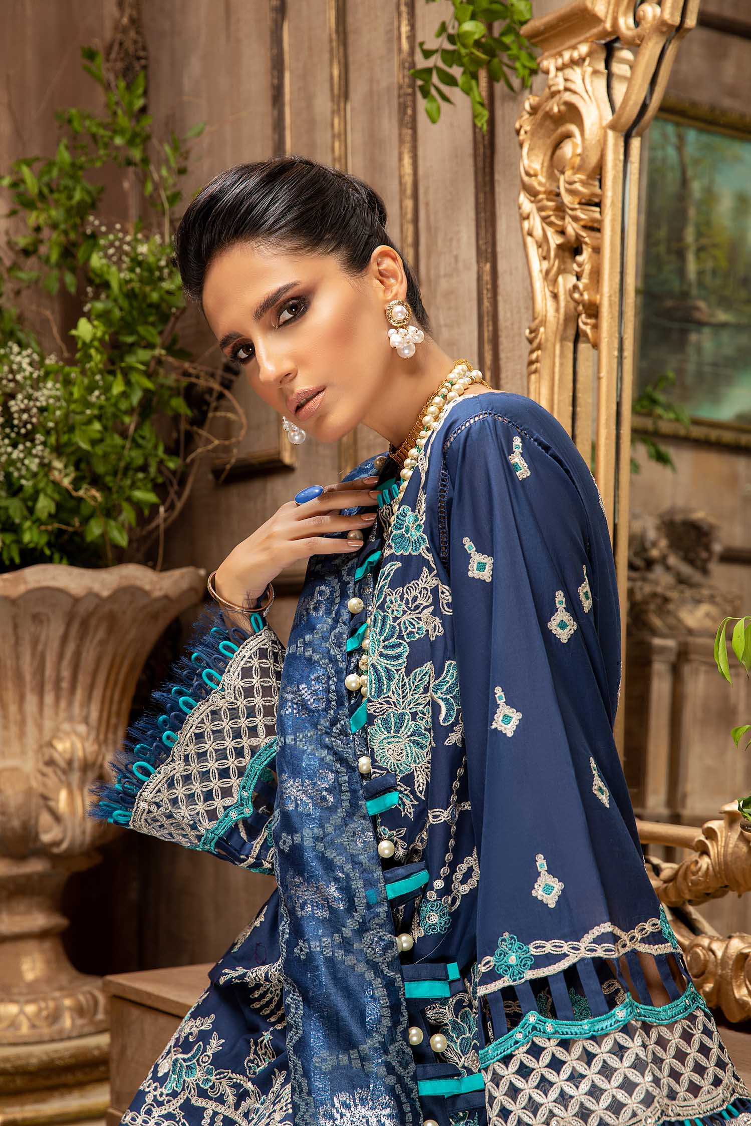 Oriental Blue - Image 4