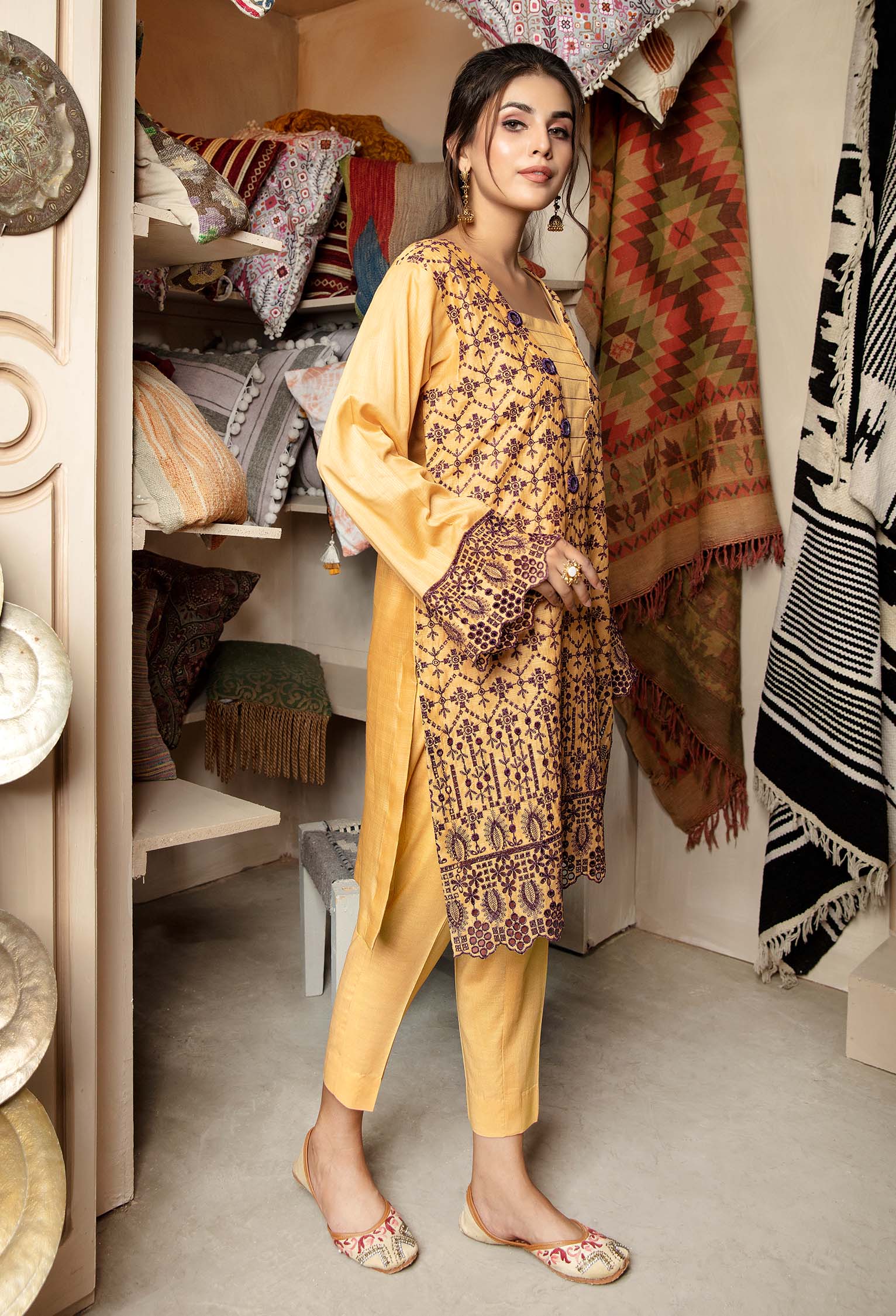 Oyster - Embroidered Chikankari Stitched Kurti - Image 2