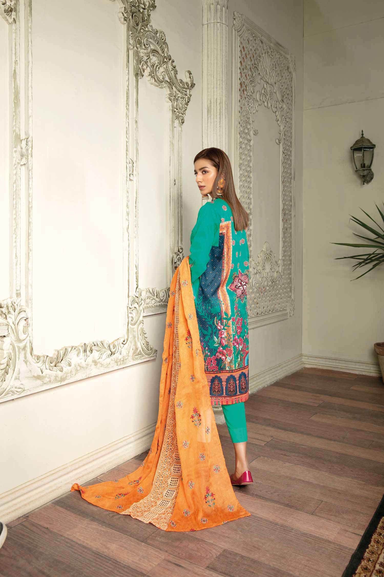 Phantum - Digital Printed & Embroidered Lawn 3PC - Image 4