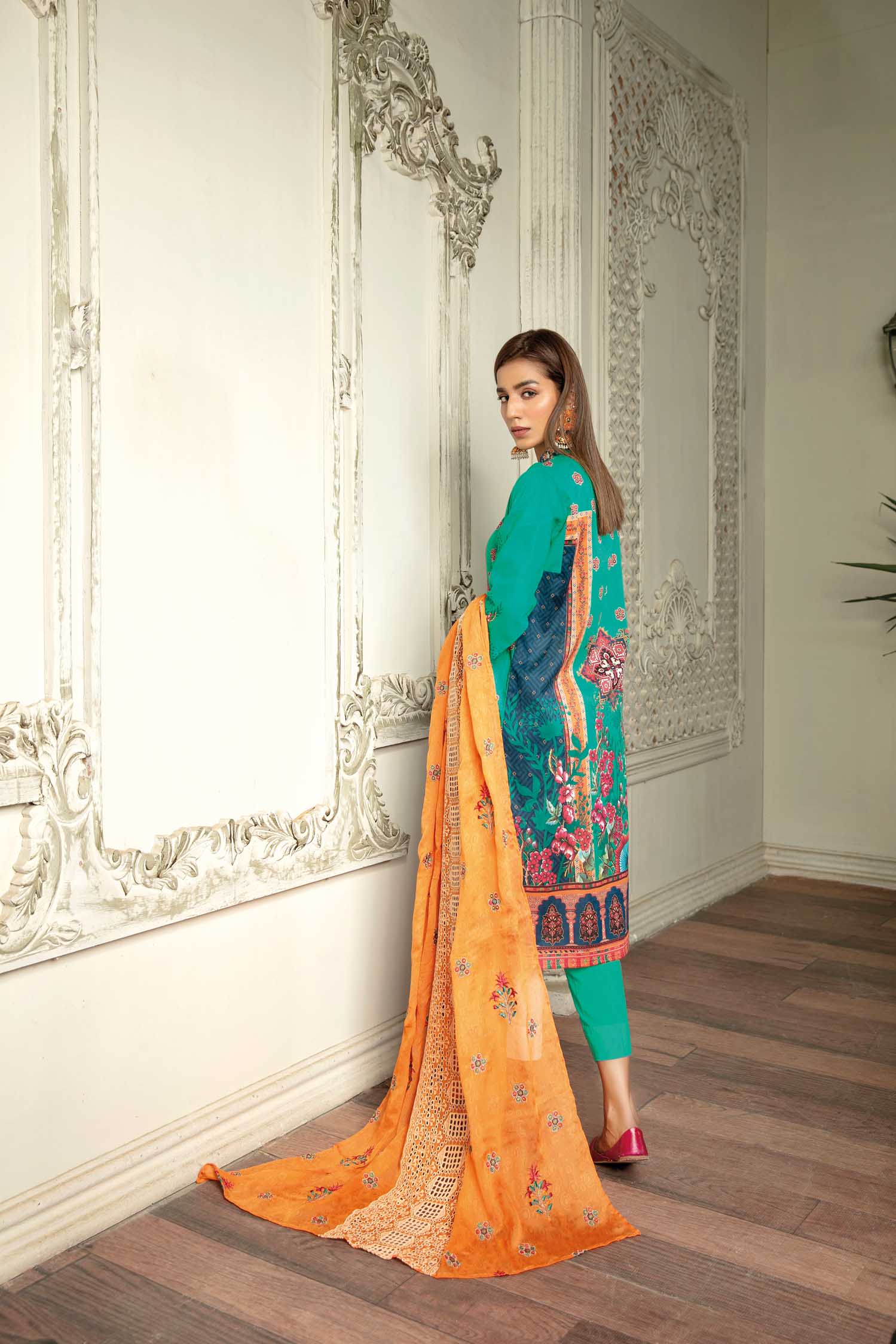 Phantum - Digital Printed & Embroidered Lawn 3PC - Image 5