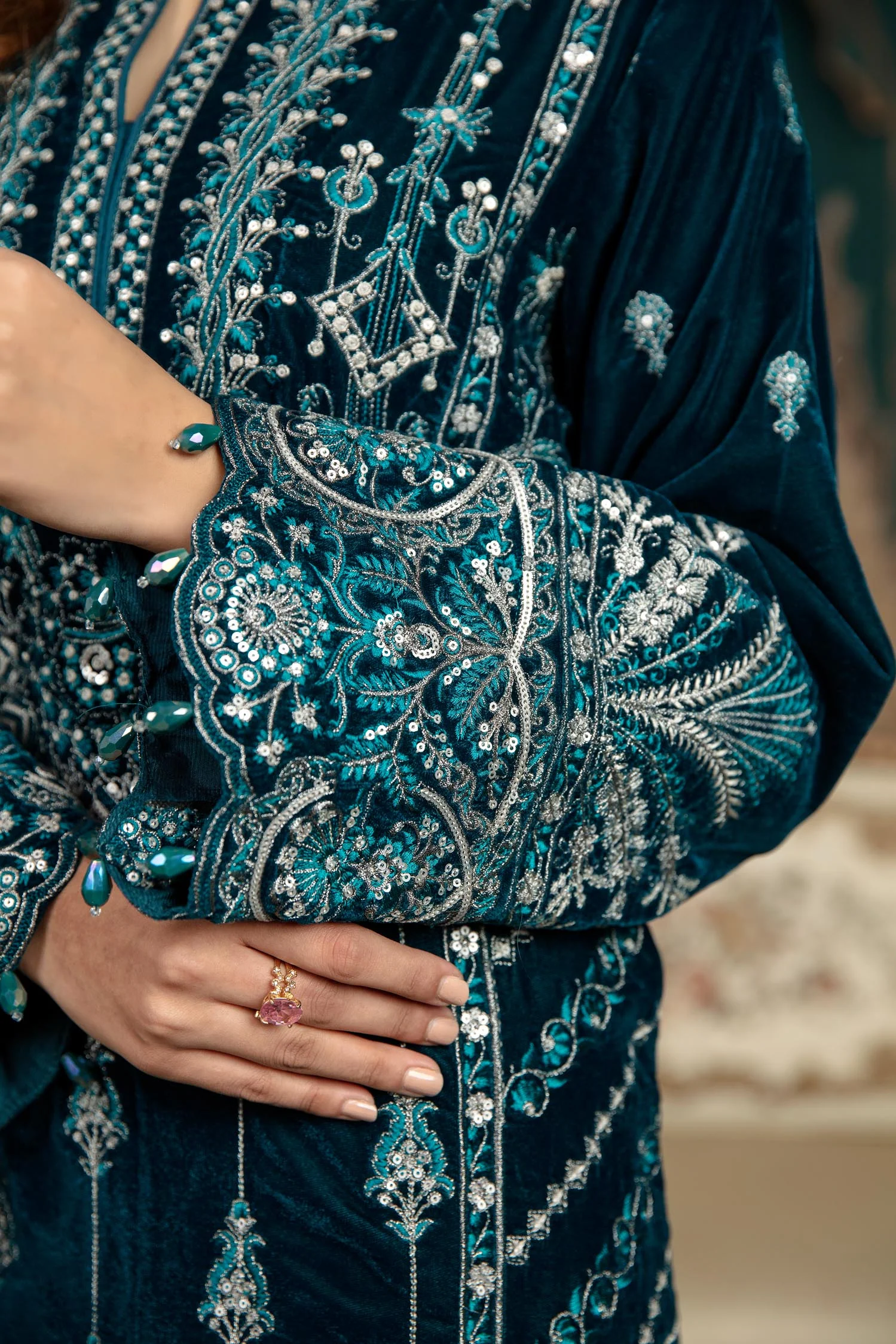 Piled - Stitched Embroidered Velvet 2PC - Image 4
