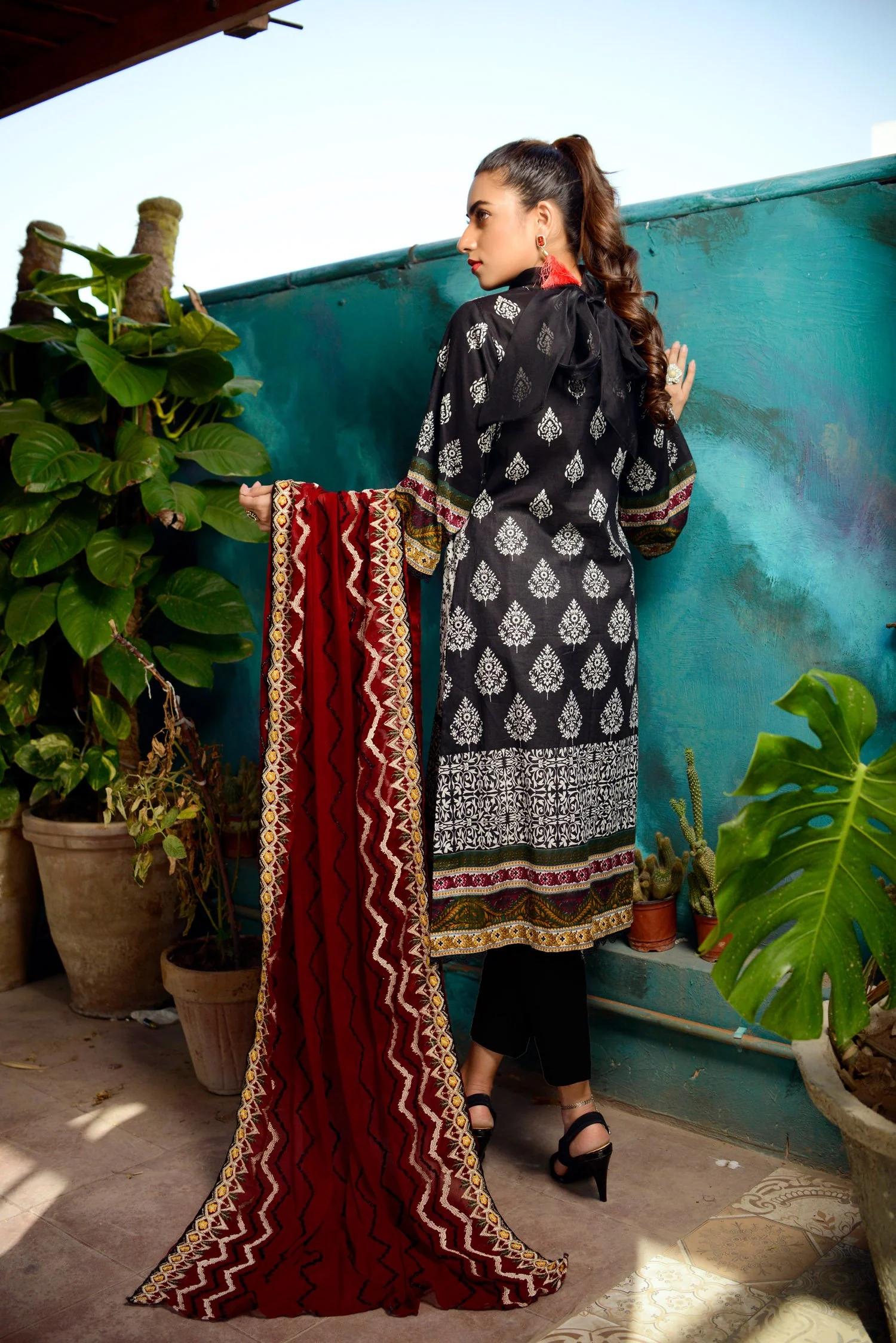 Pitch - Printed and Embroidered Lawn 3PC - Image 2