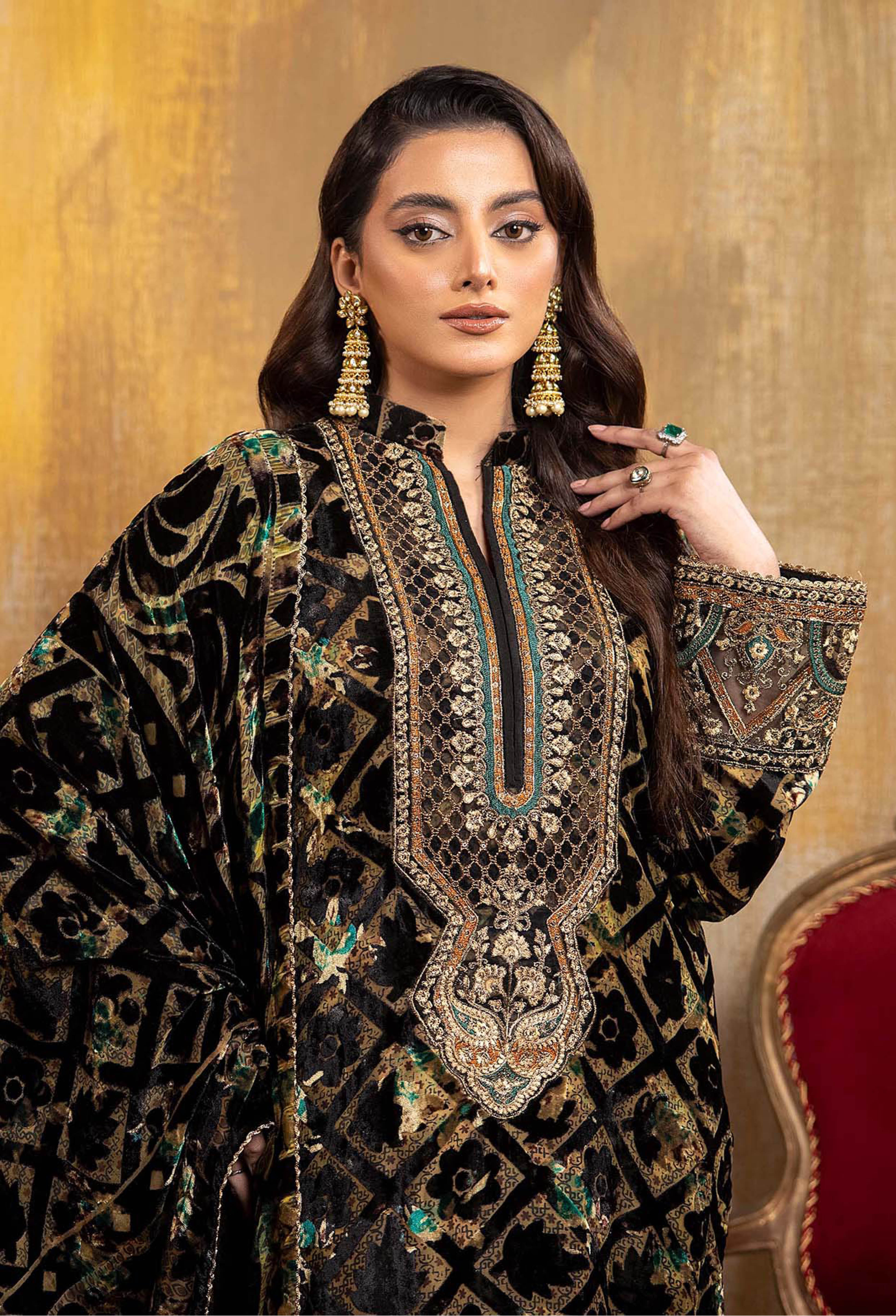 Plachi Embroidered'2 5558 - Image 3