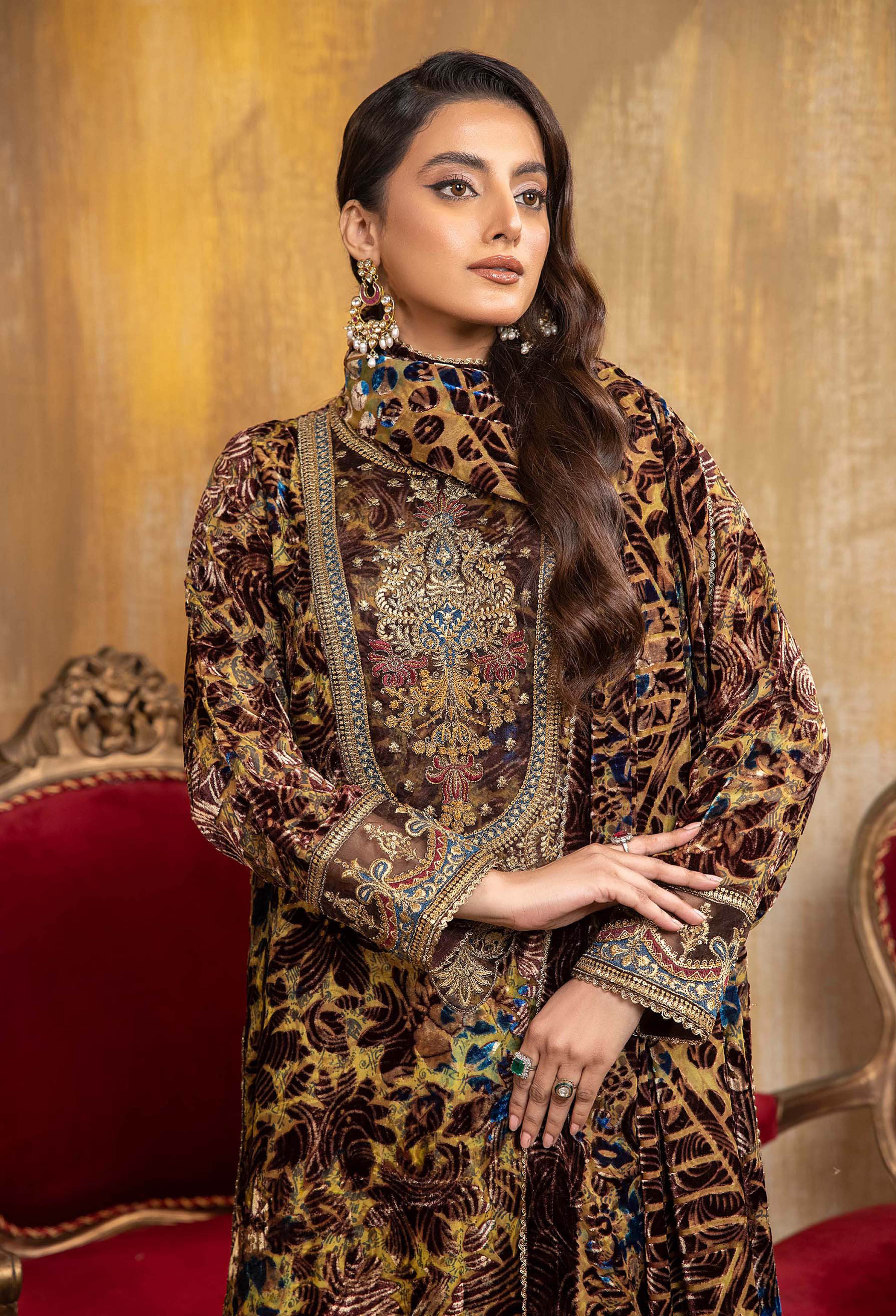 Plachi Embroidered'2 5560 - Image 3