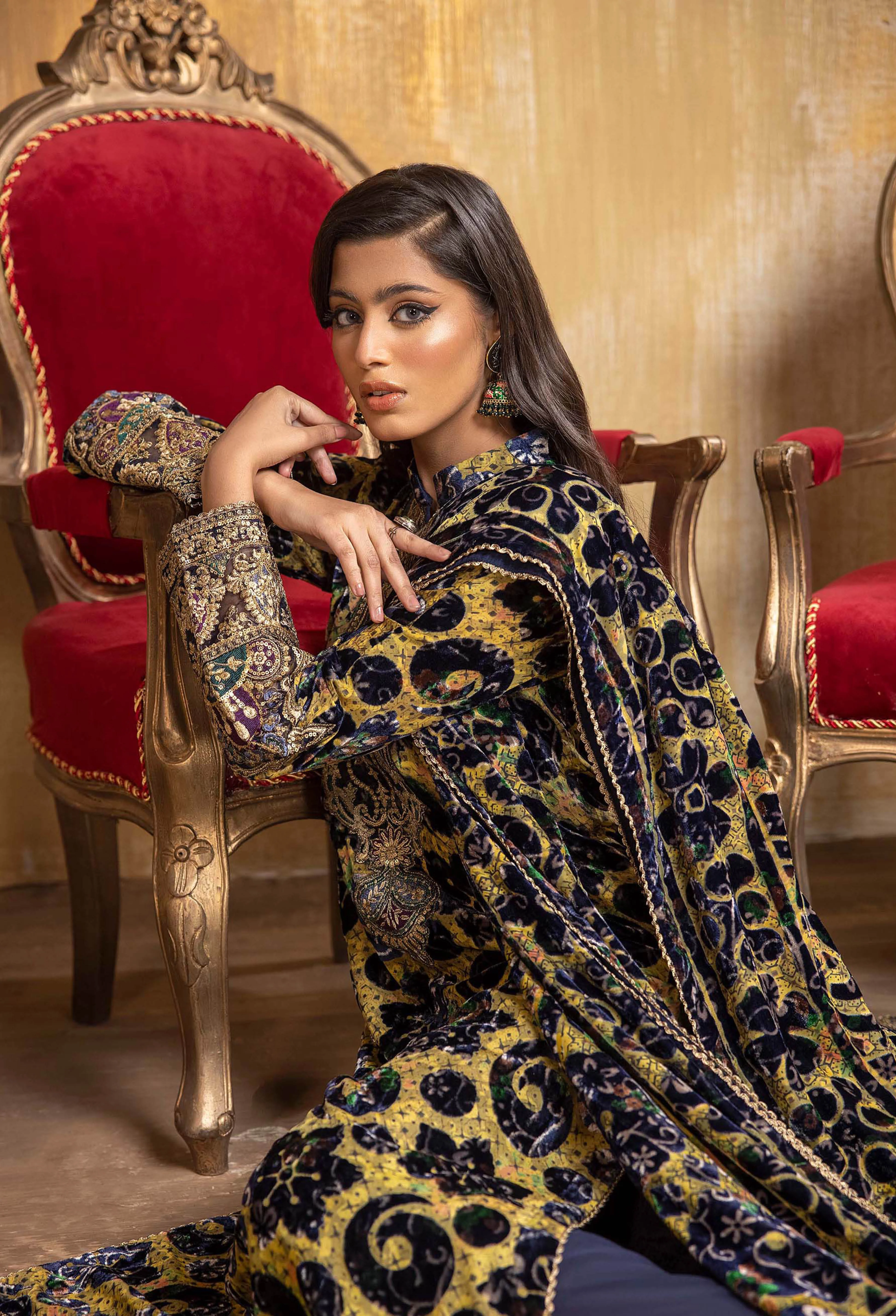 Plachi Embroidered'2 5565 - Image 3