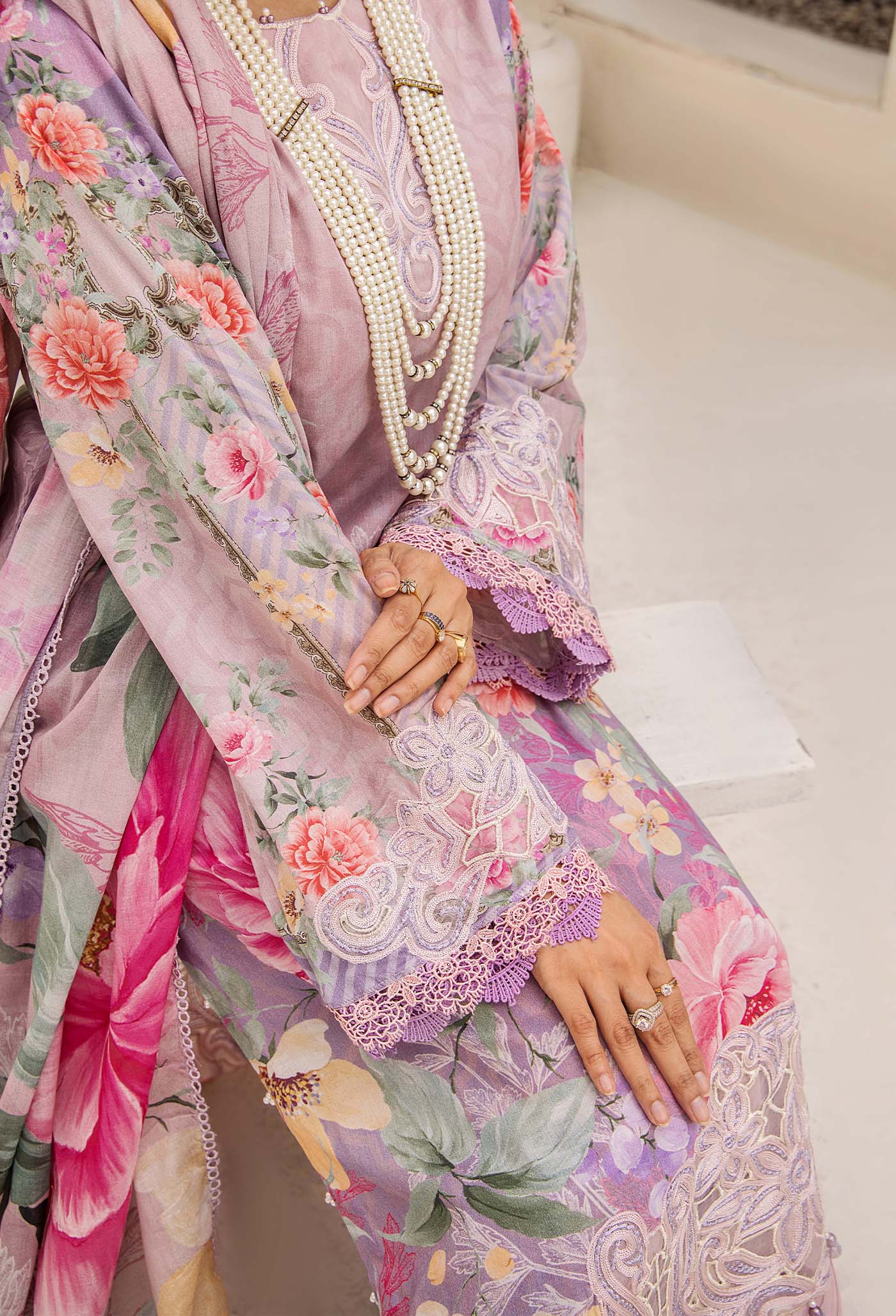 PRINTS 1108 - Image 4