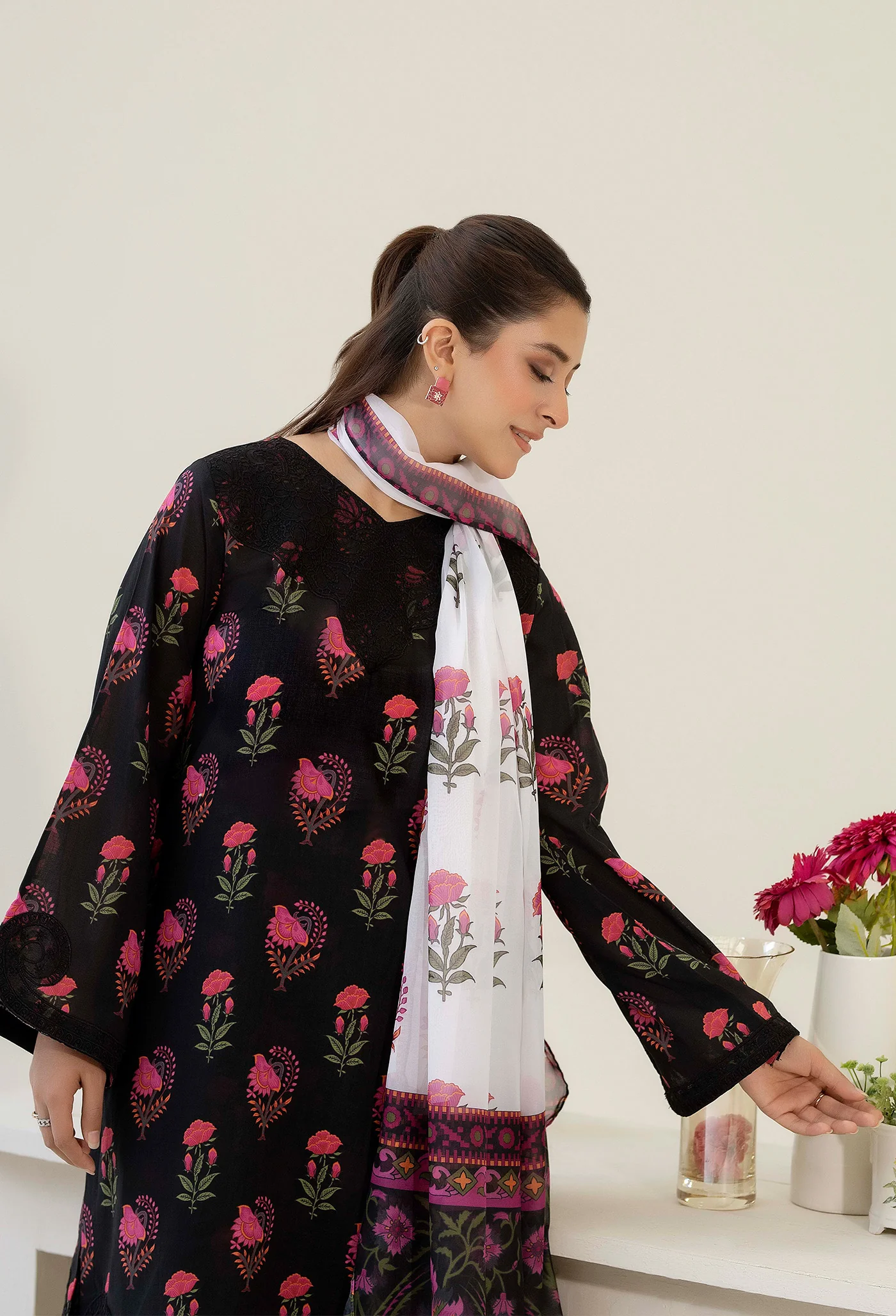 PRINTS 1347 - Image 2