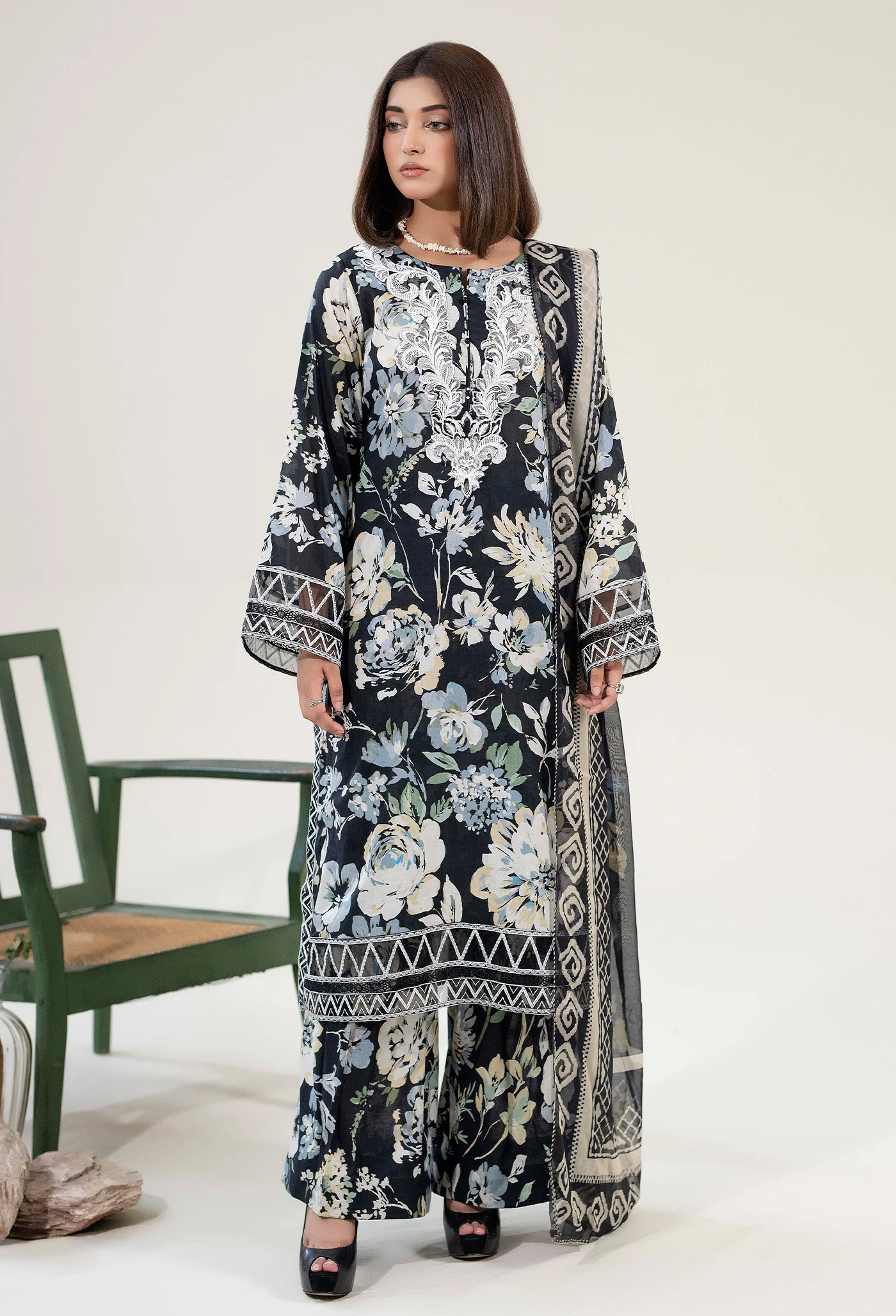 PRINTS 1356 - Image 2