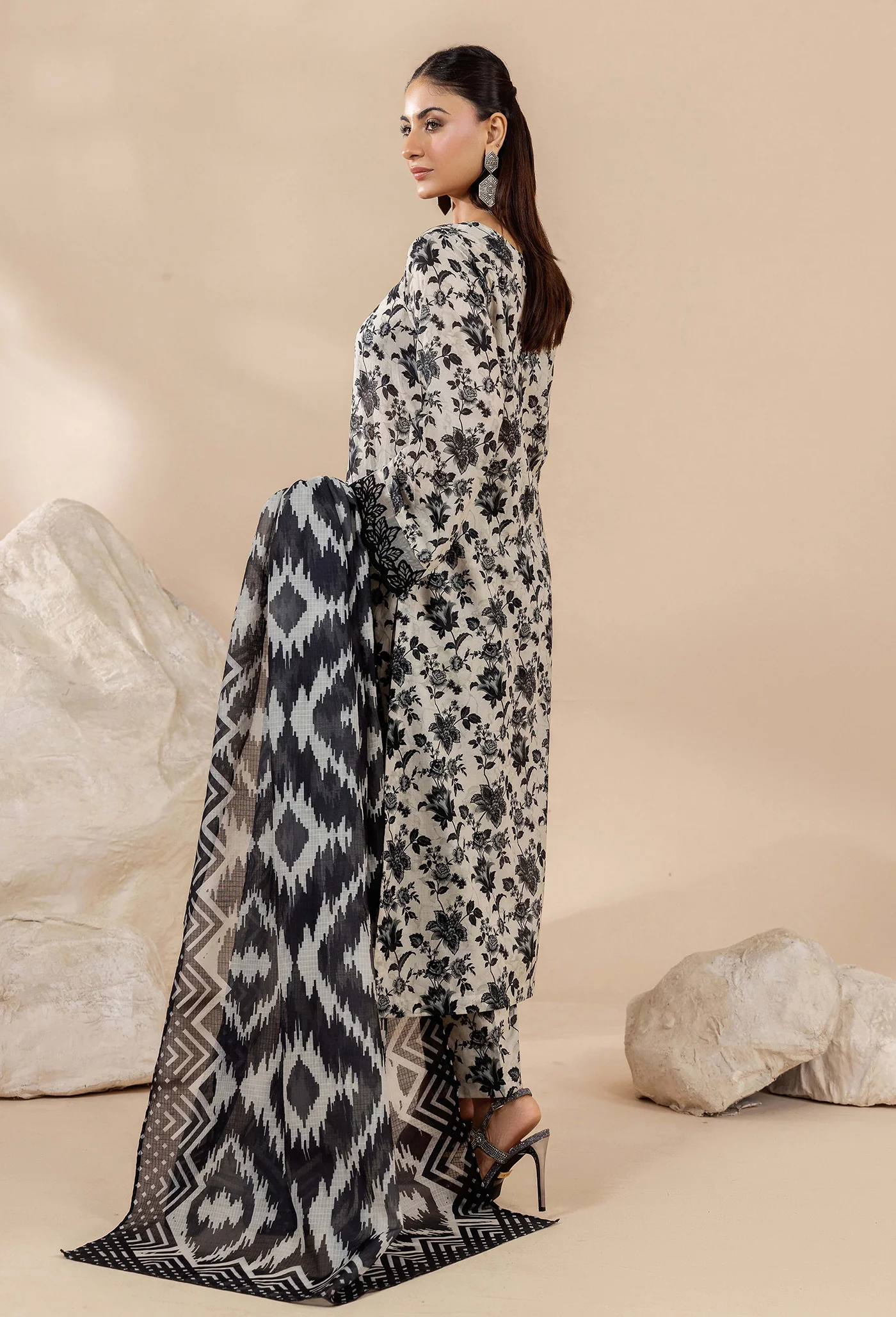 PRINTS 3322 - Image 3