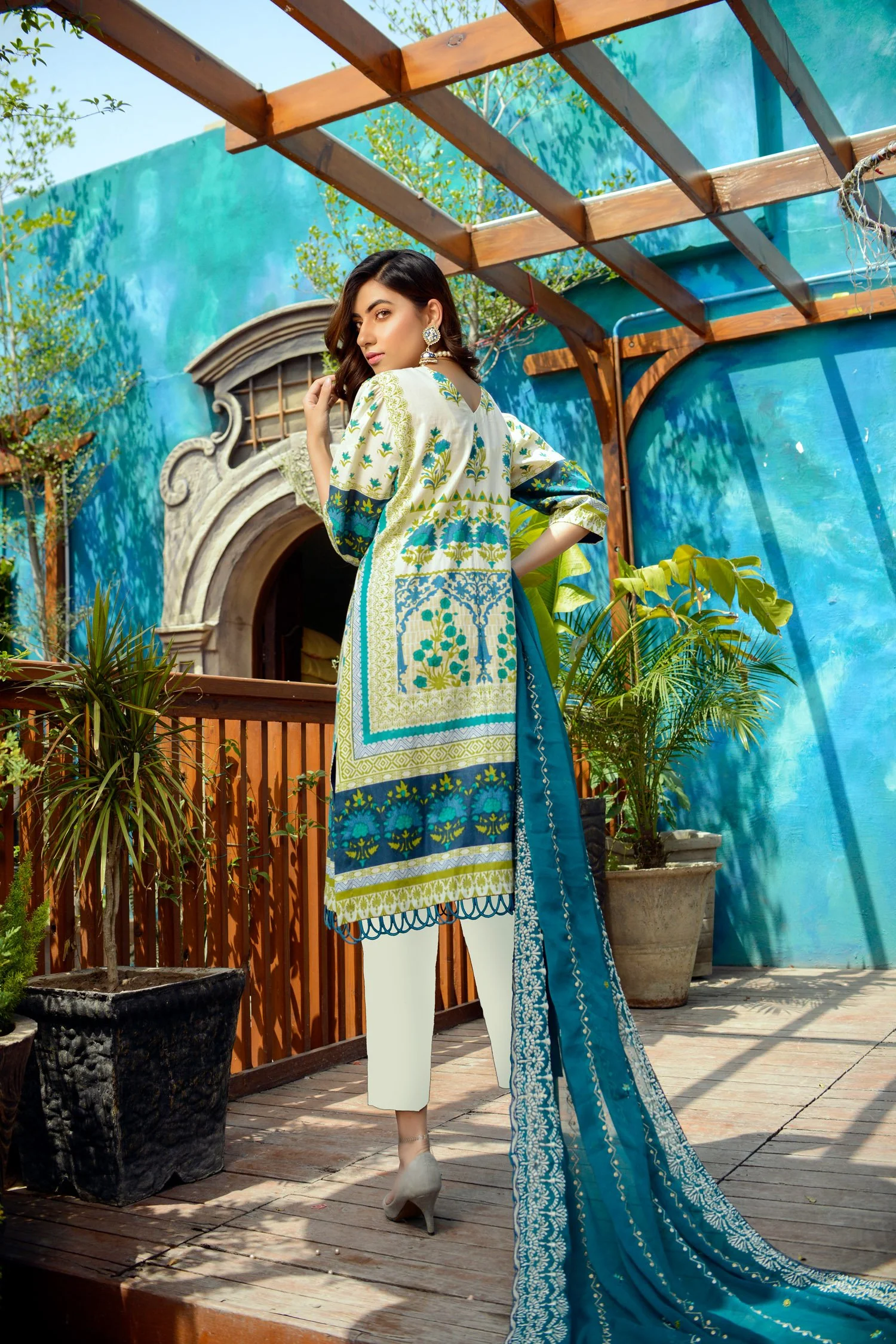 Quarry- Printed and Embroidered Lawn 3PC - Image 3