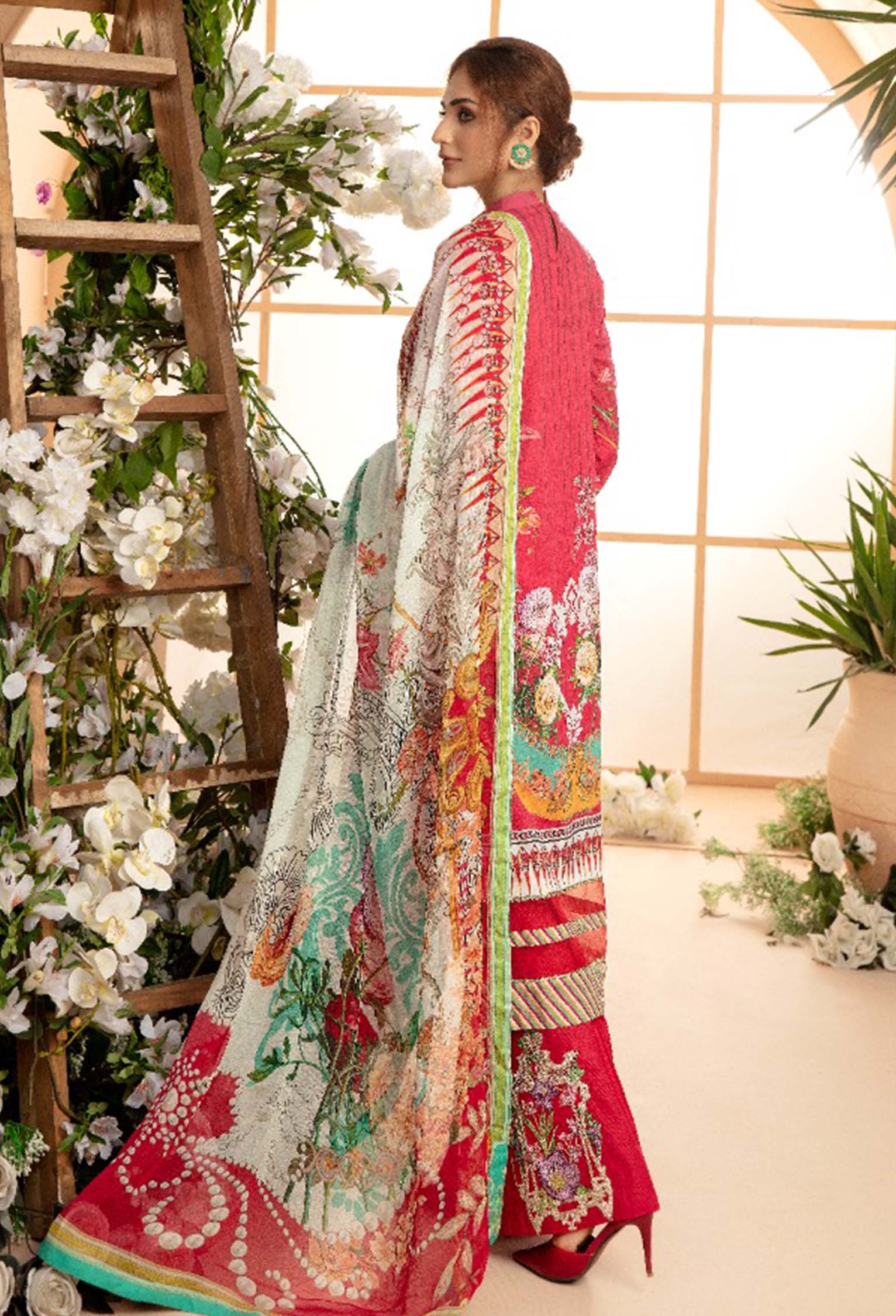 Queen of cool - Exclusive Lawn 3PC - Image 2