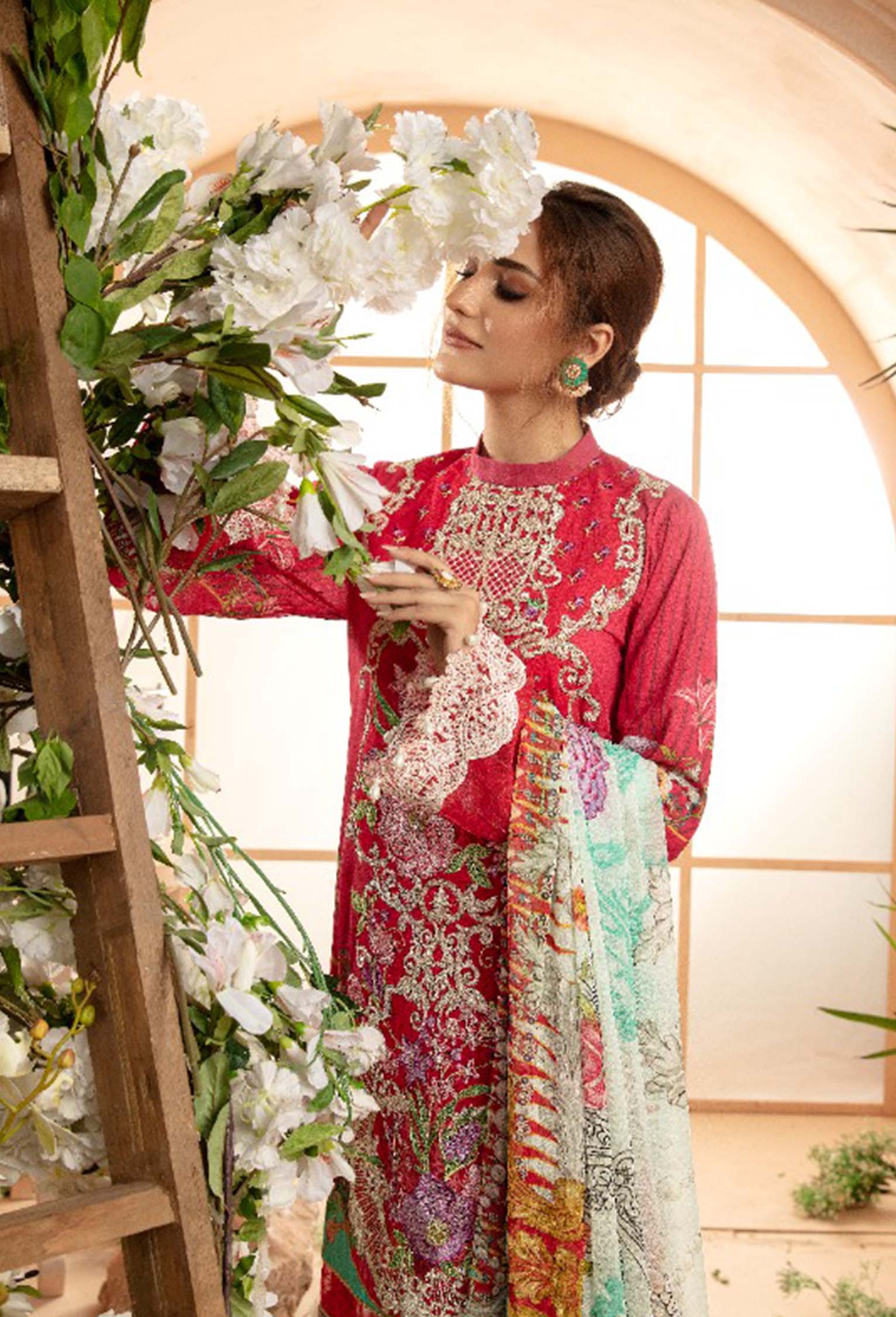 Queen of cool - Exclusive Lawn 3PC - Image 3