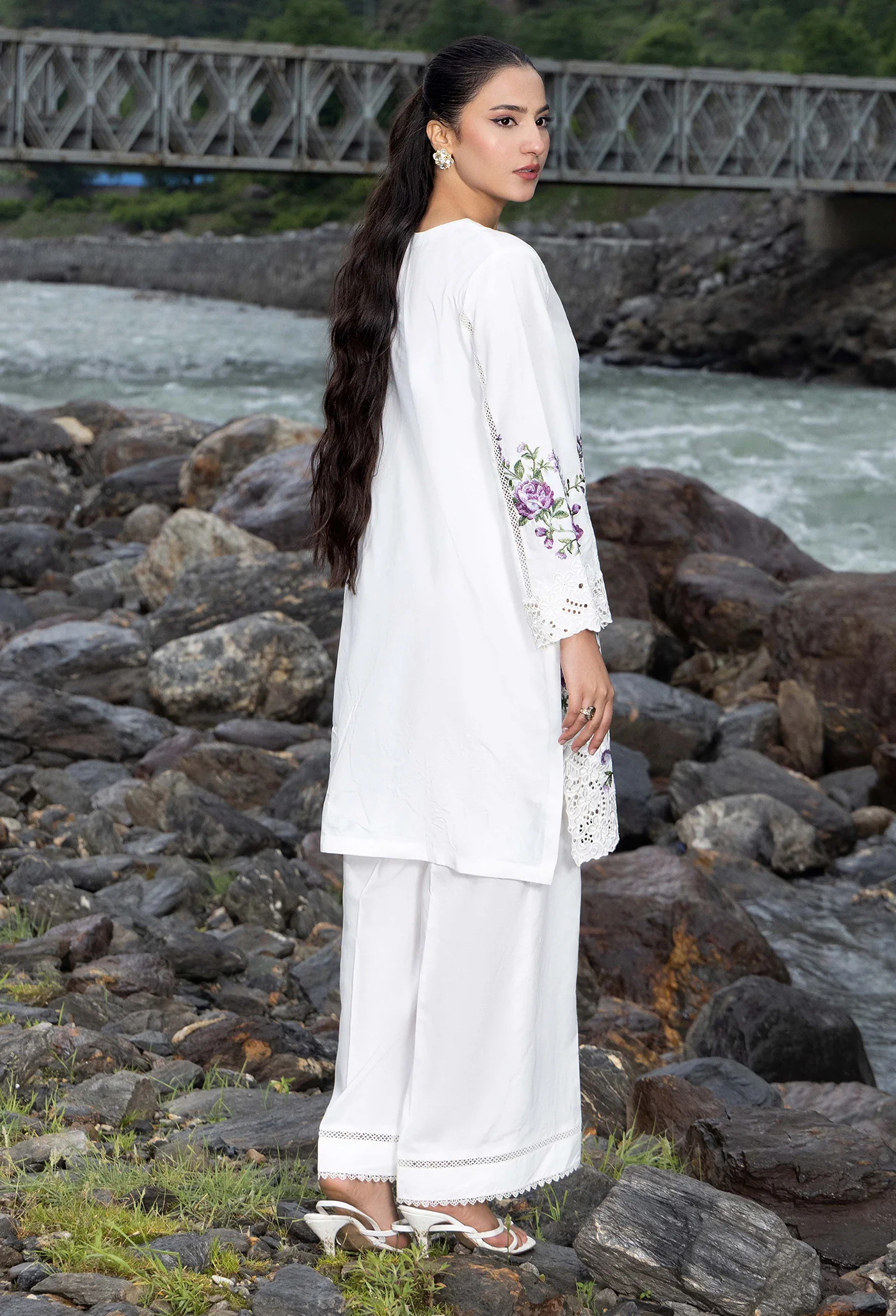RTW 03 - Image 4
