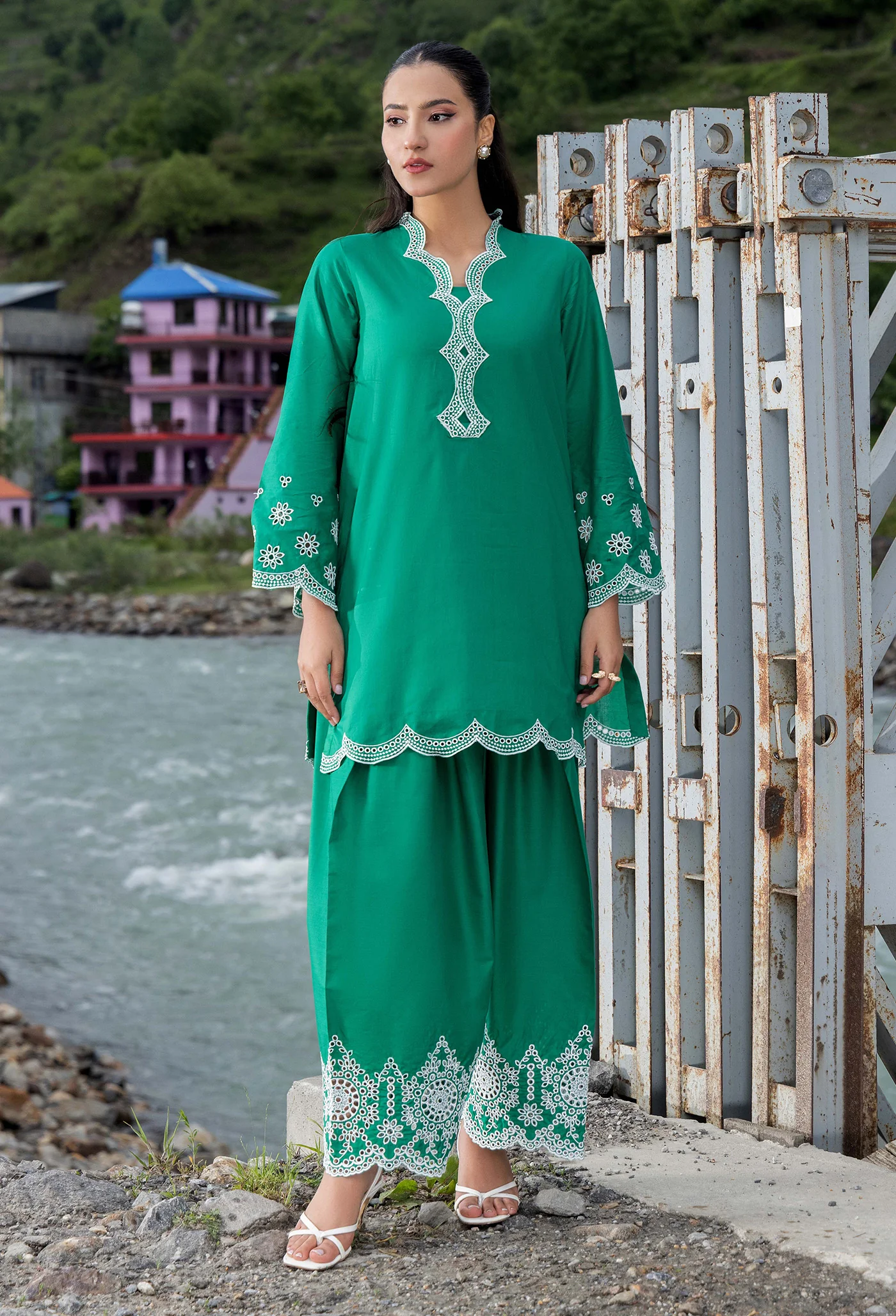 RTW 05 - Image 2