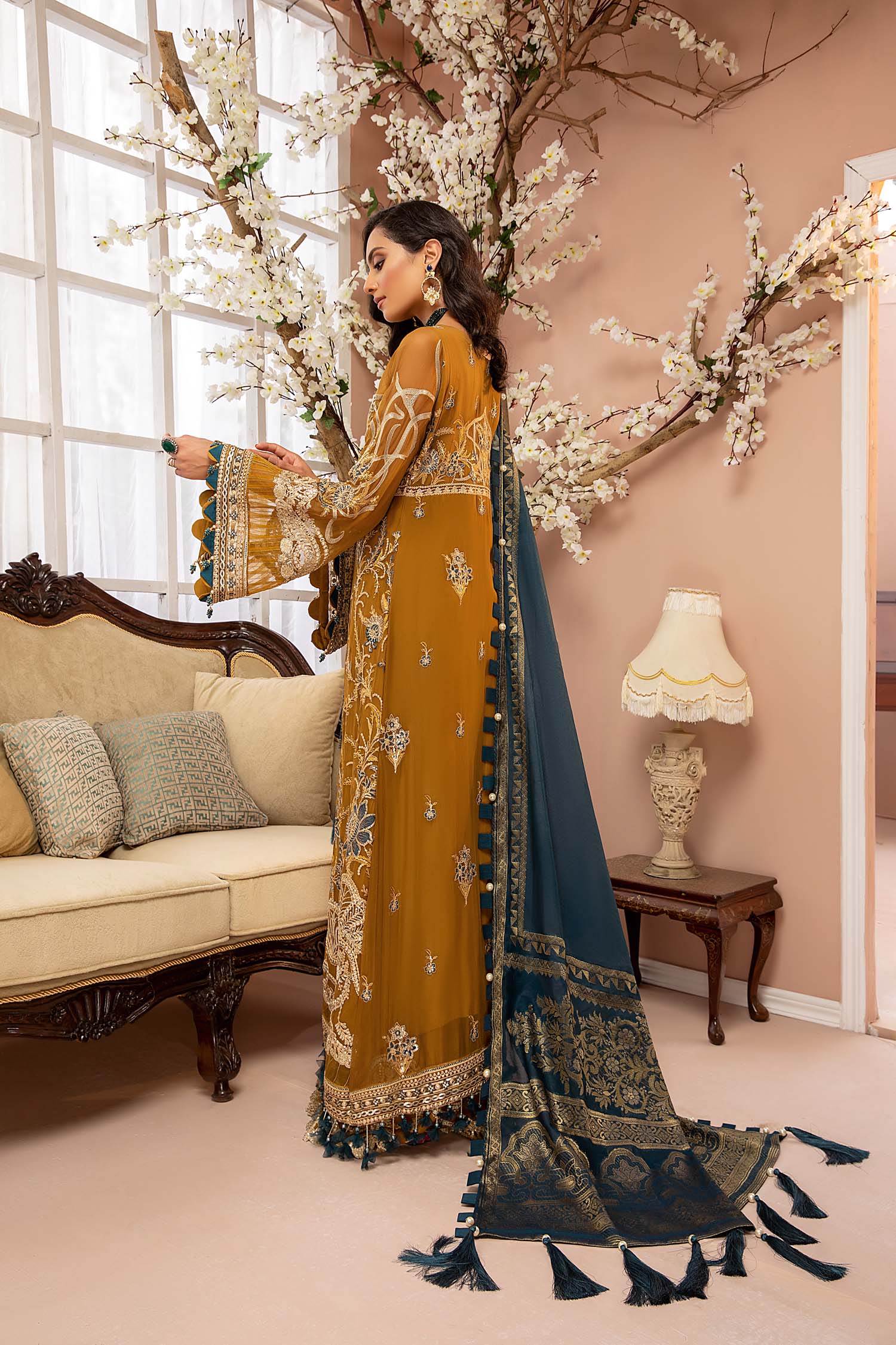 Saffron Charm - Image 2
