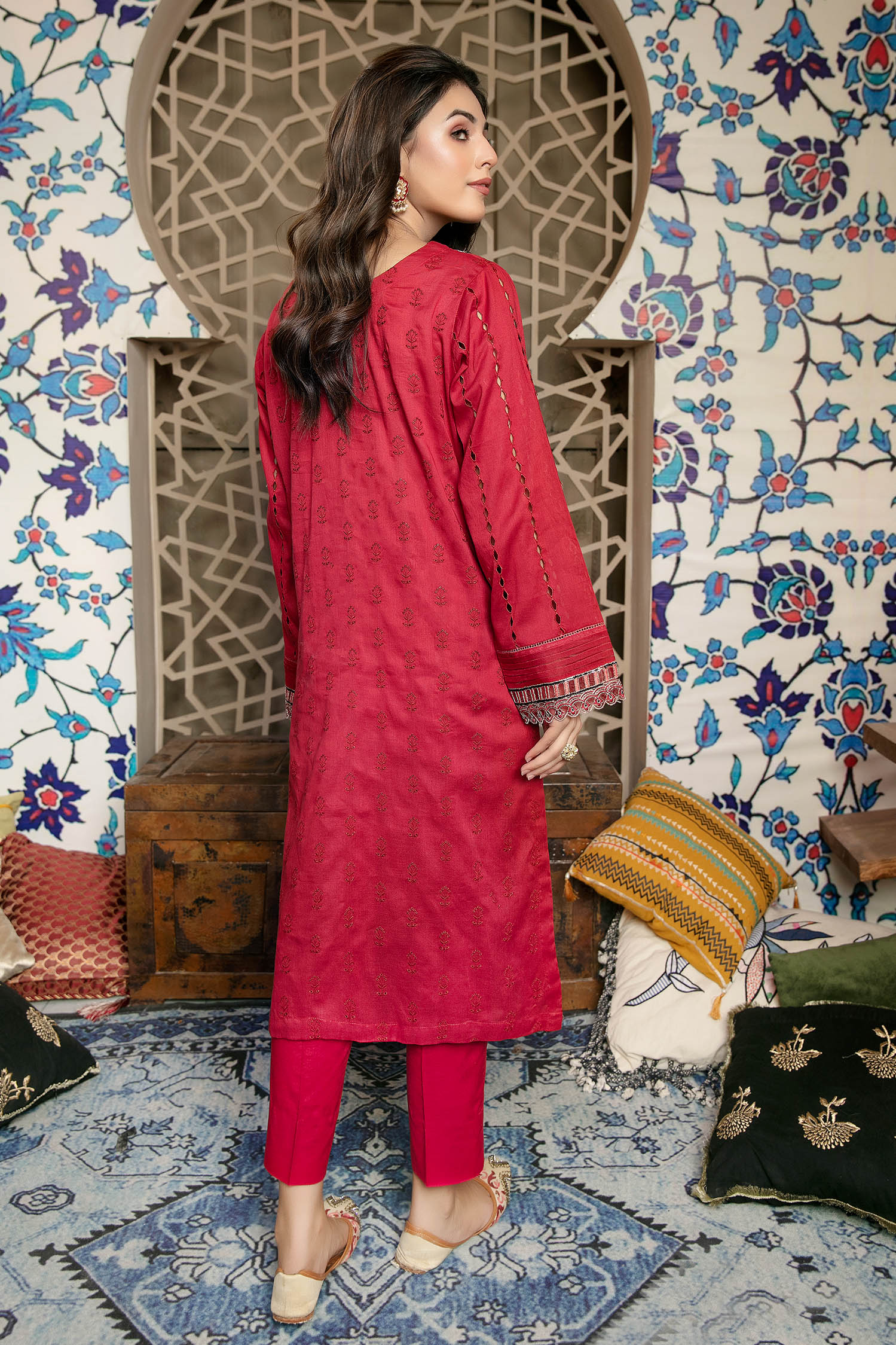 Saoirse - Schiffli Embroidered Lawn Stitch Kurti - Image 2