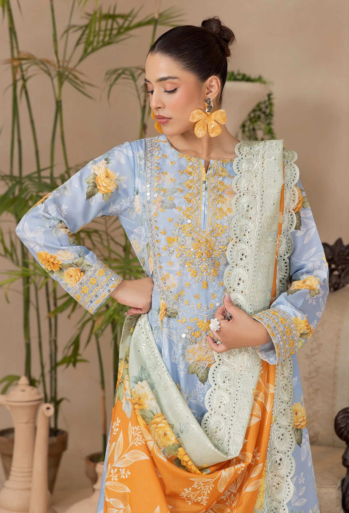 Satin Lawn 828215