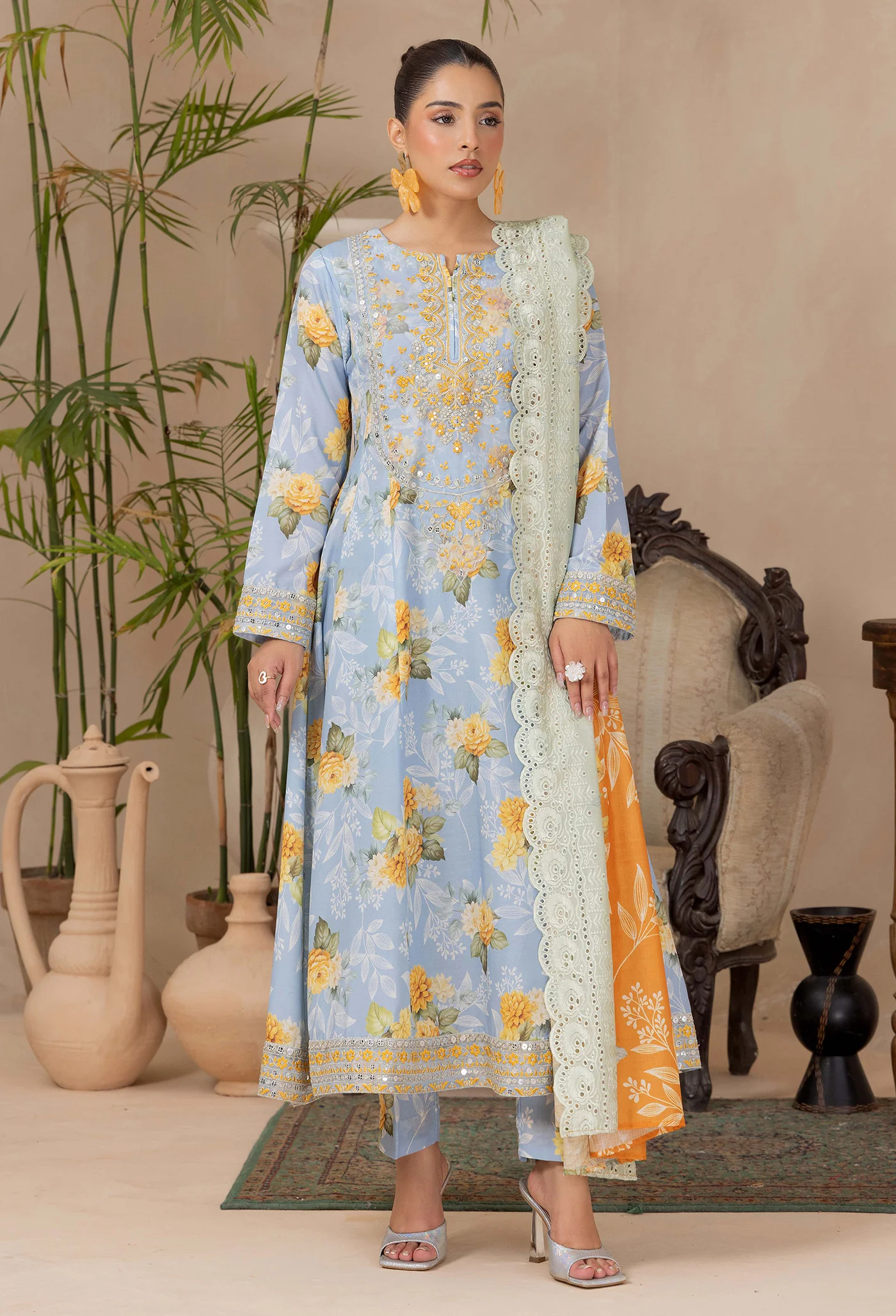 Satin Lawn 828215 - Image 2