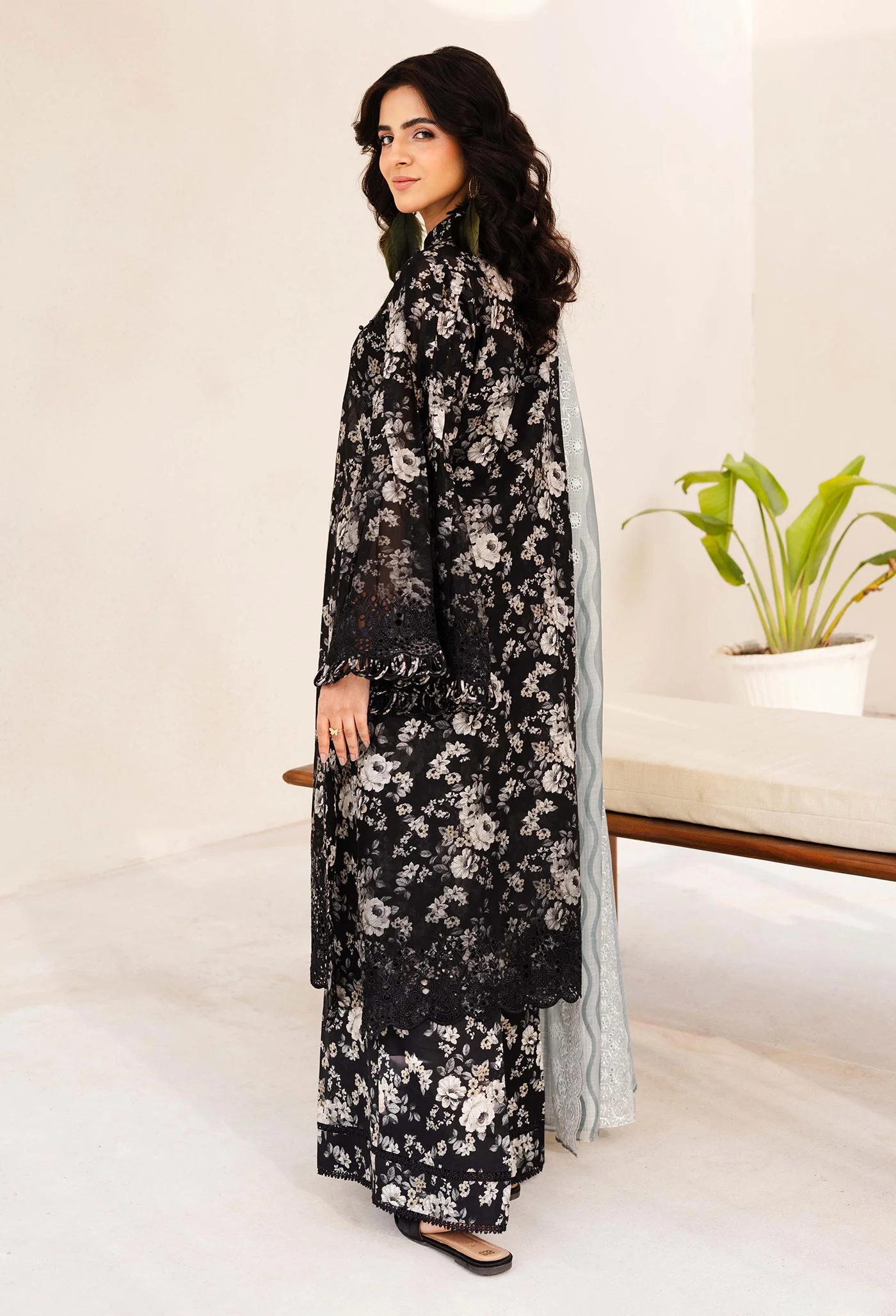 SERENA 08889 - Image 2