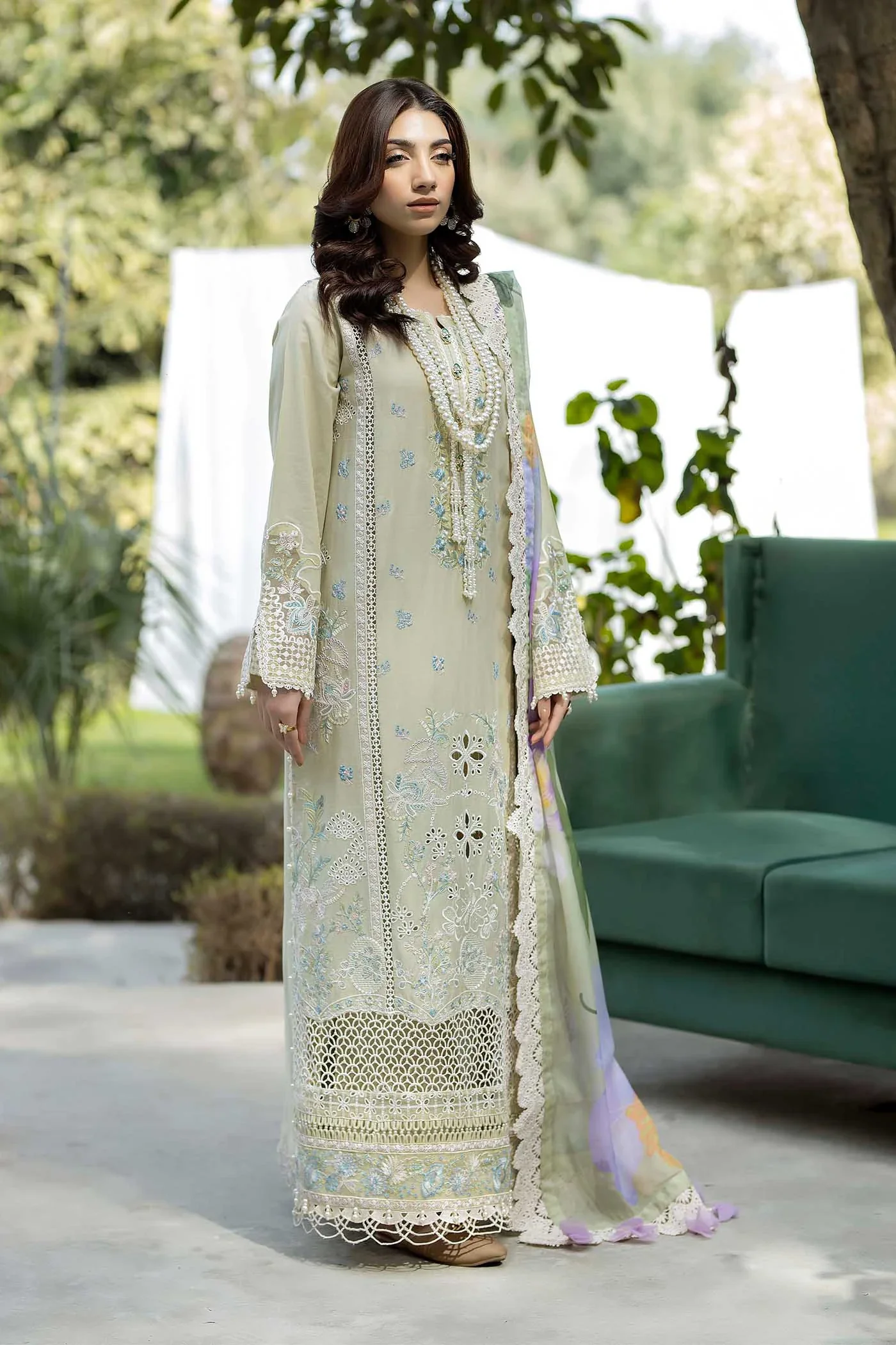 SERENE 1748 - Image 3