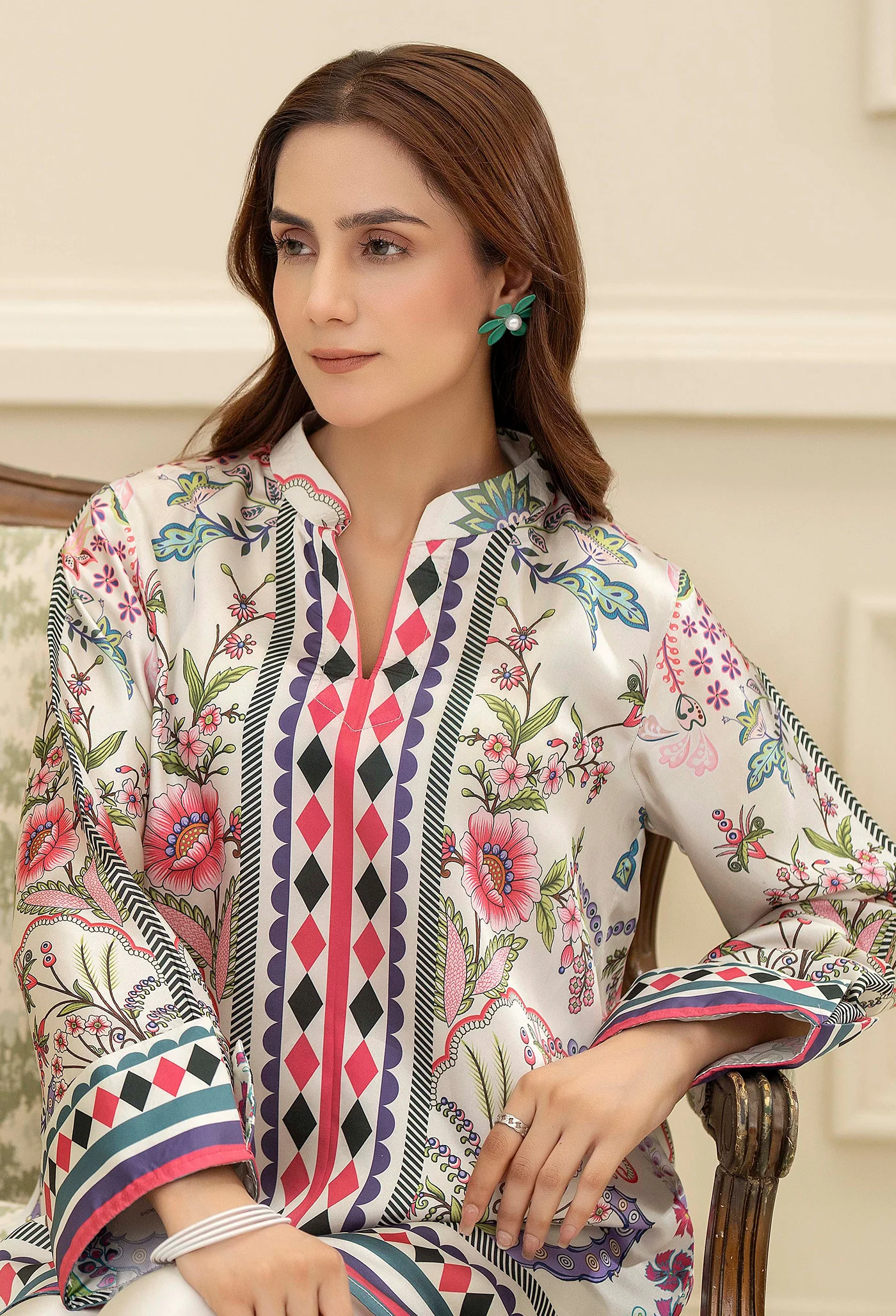 SILK 04 - Image 2