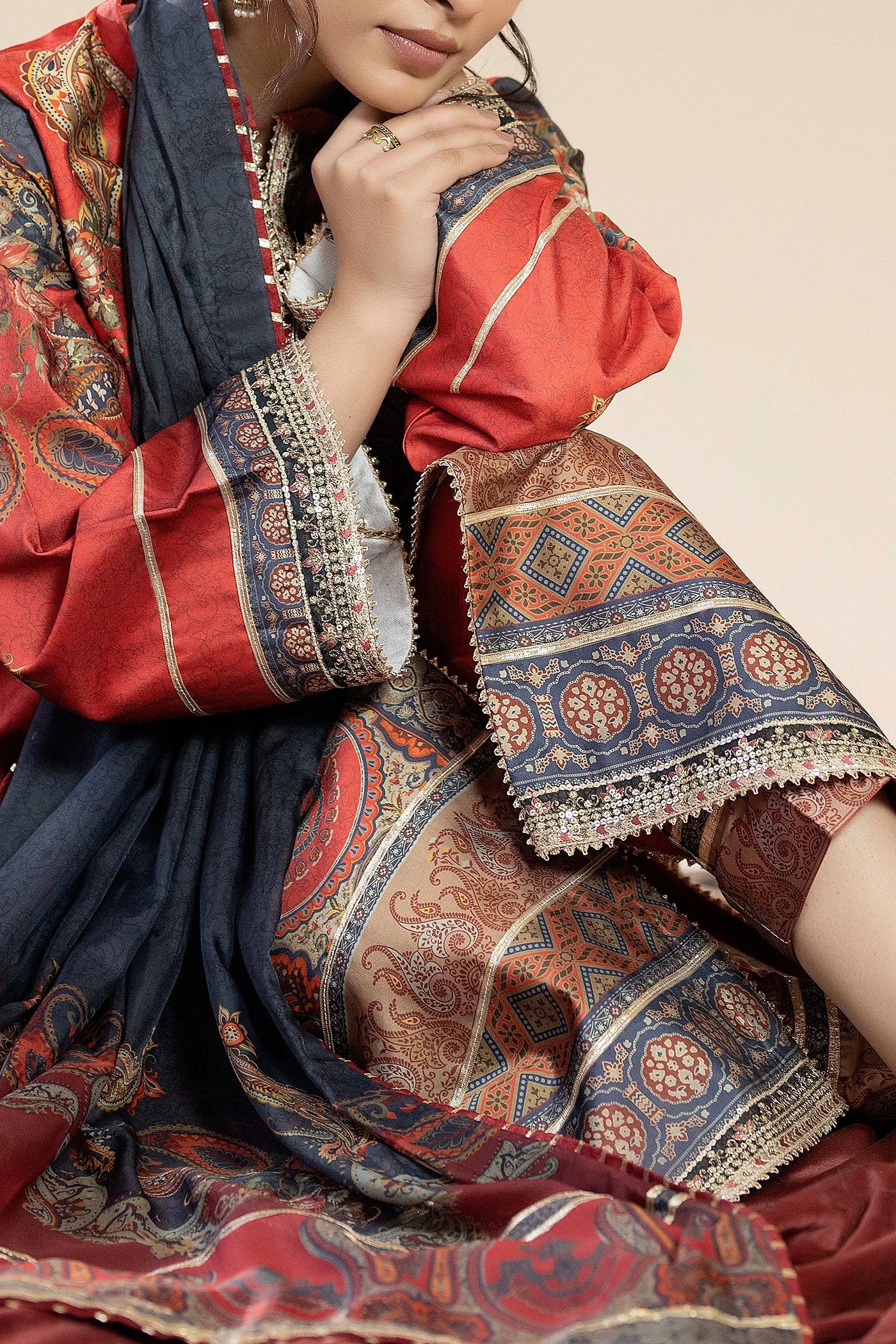 SILK 1619 - Image 3