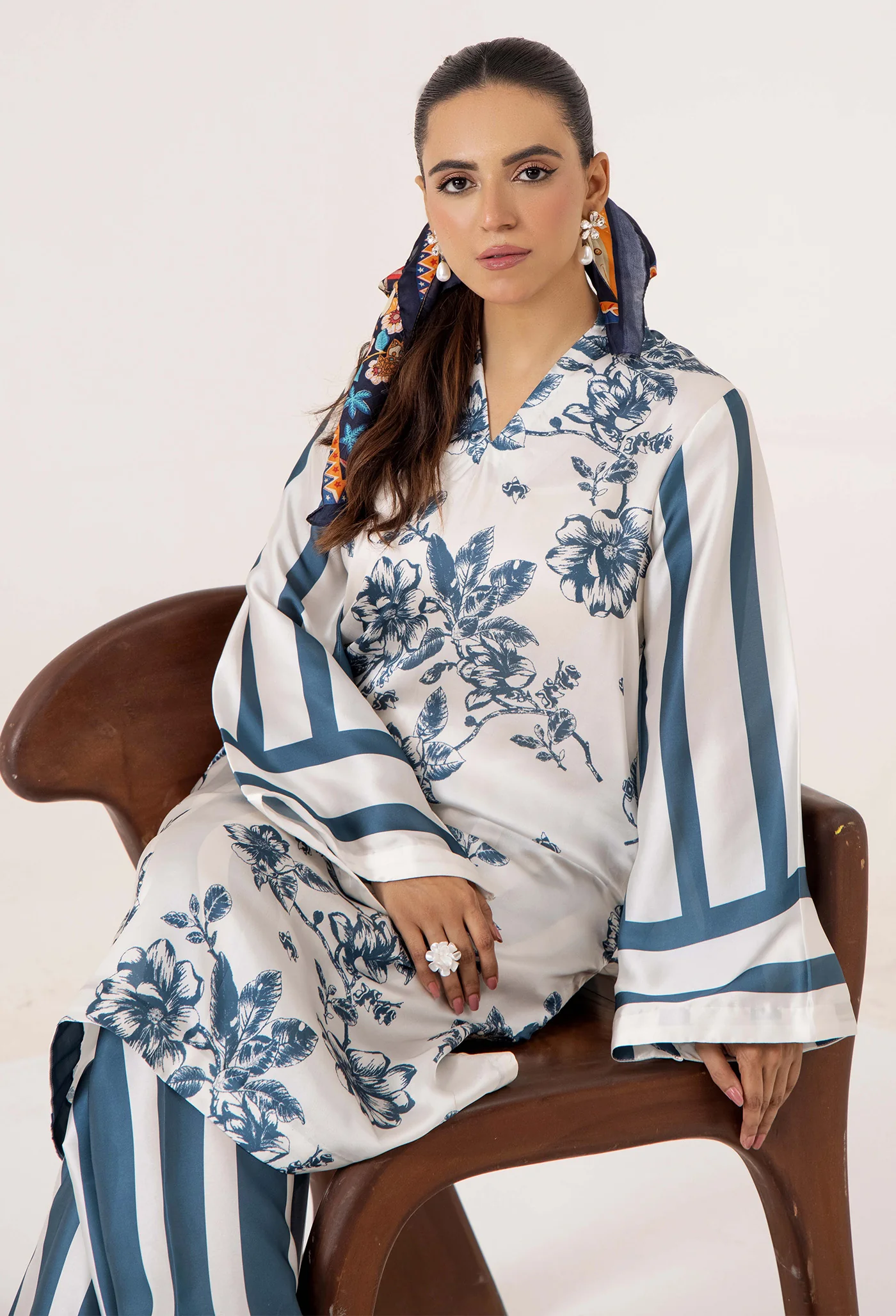 SILK 7675 - Image 3