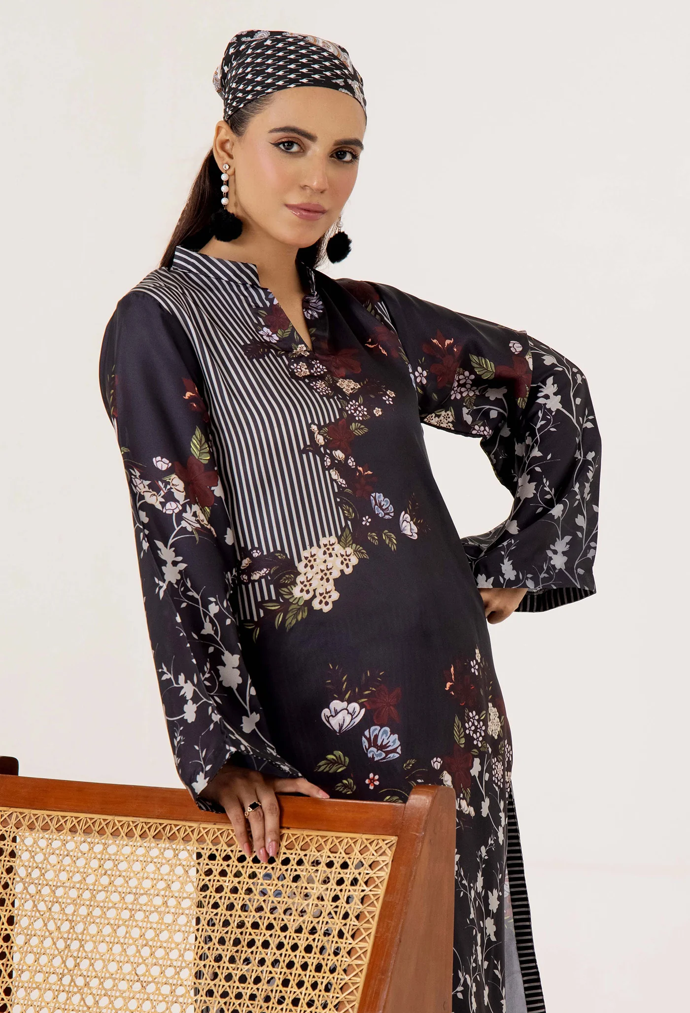 SILK 7677 - Image 2