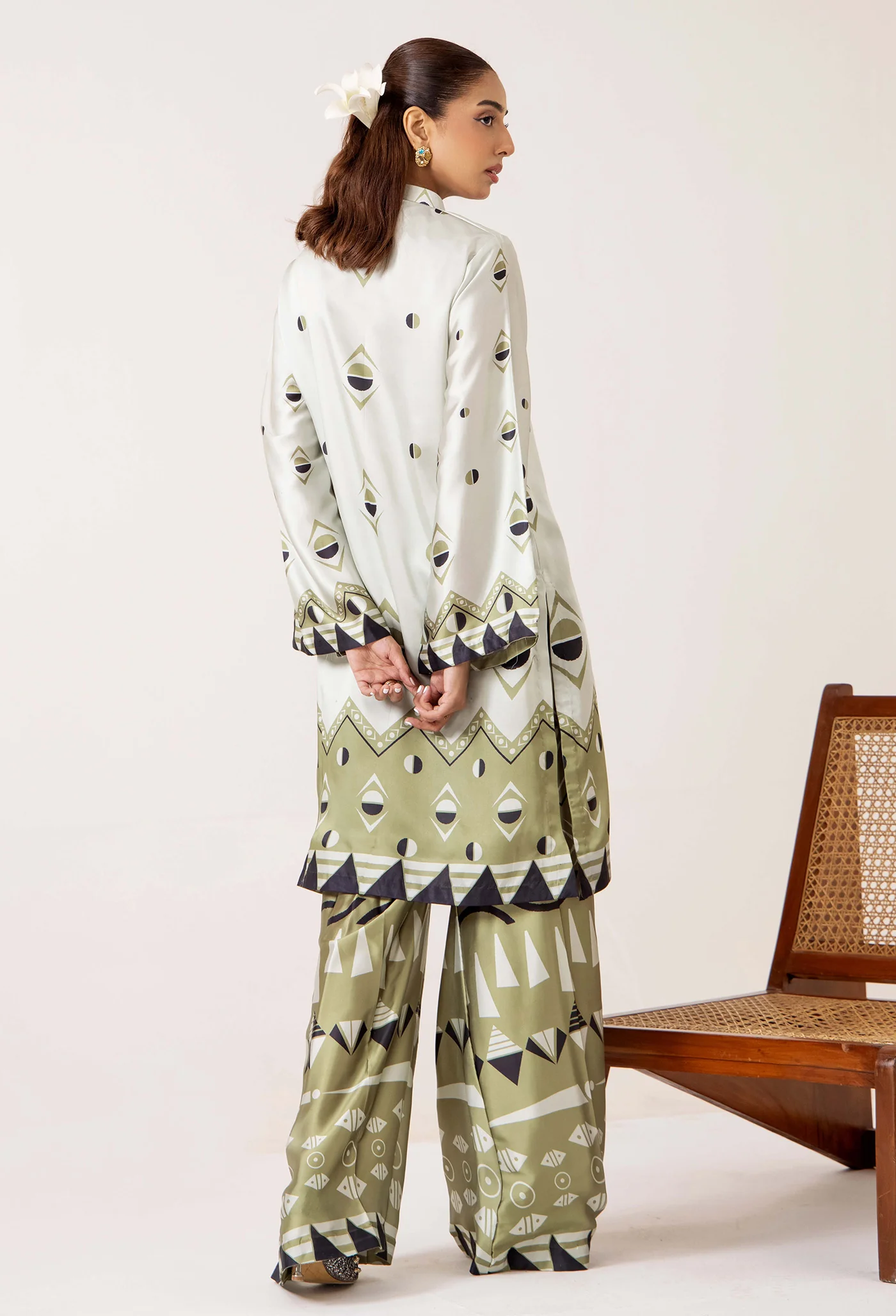 SILK 7678 - Image 4
