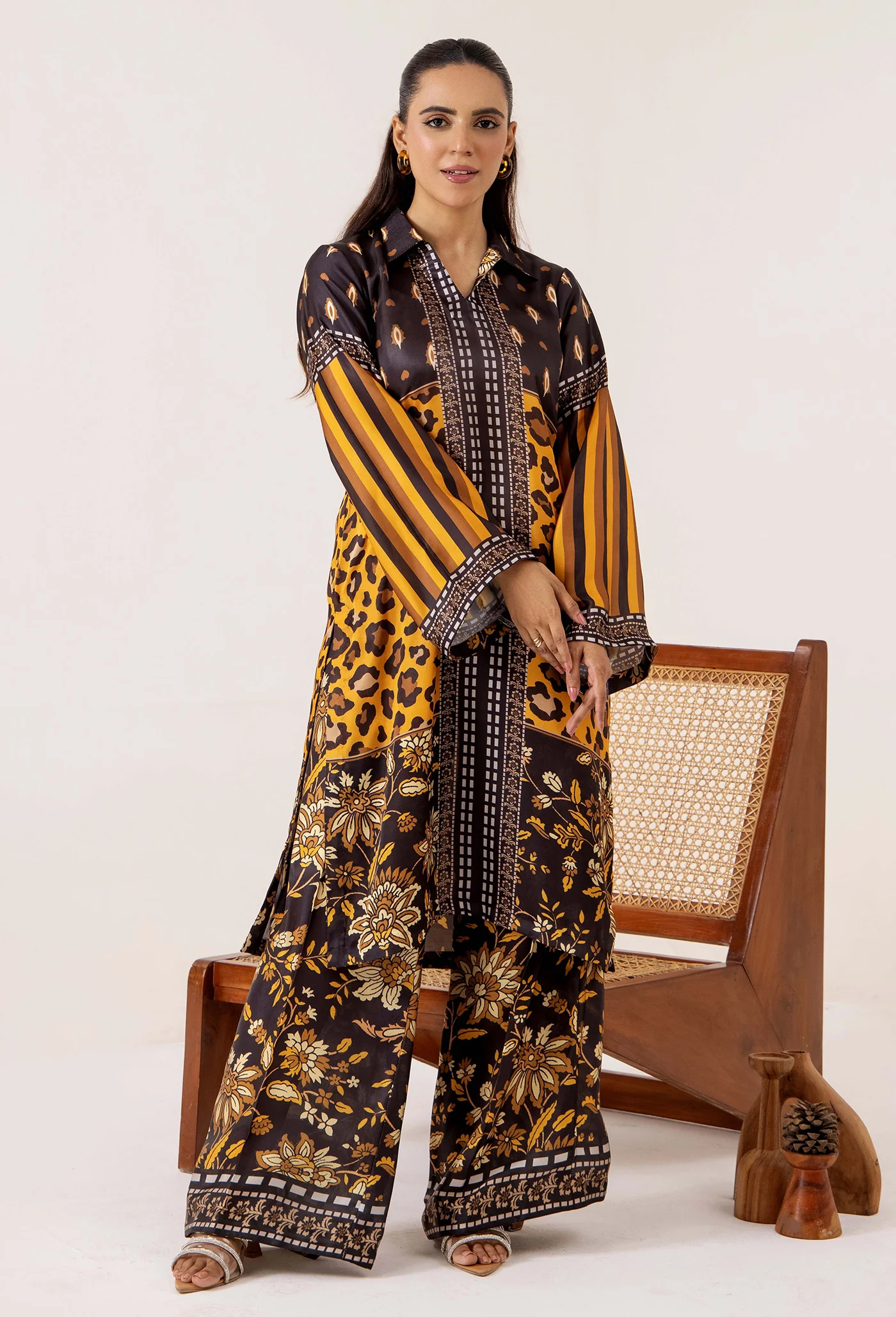 SILK 7681 - Image 2