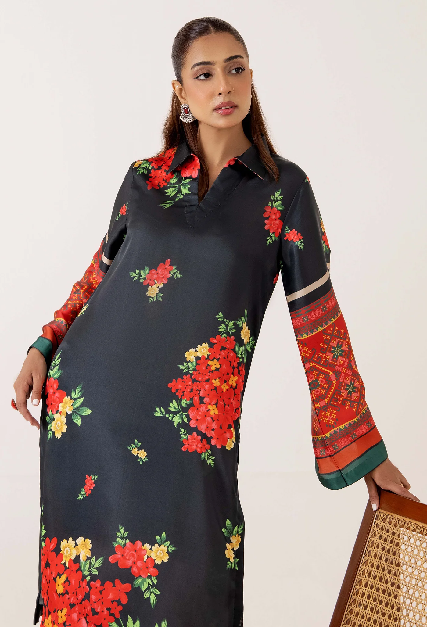 SILK 7682 - Image 2