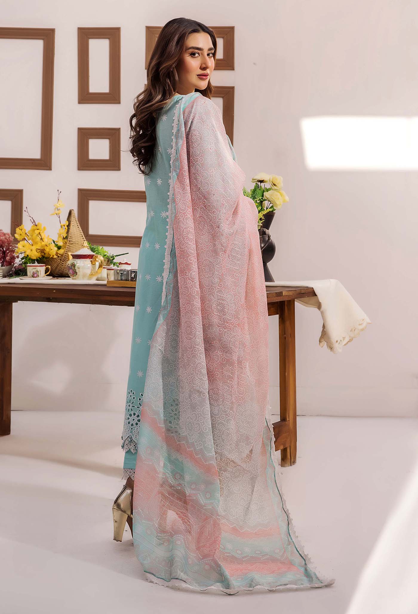 STELLA 1022 - Image 3