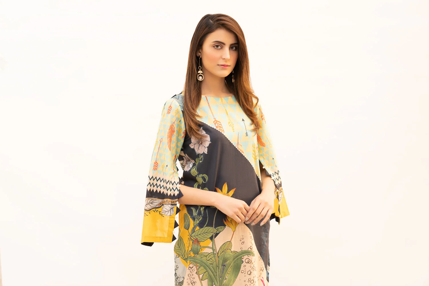 Brunia - Digital Printed Stitched Lawn Kurti - Image 3