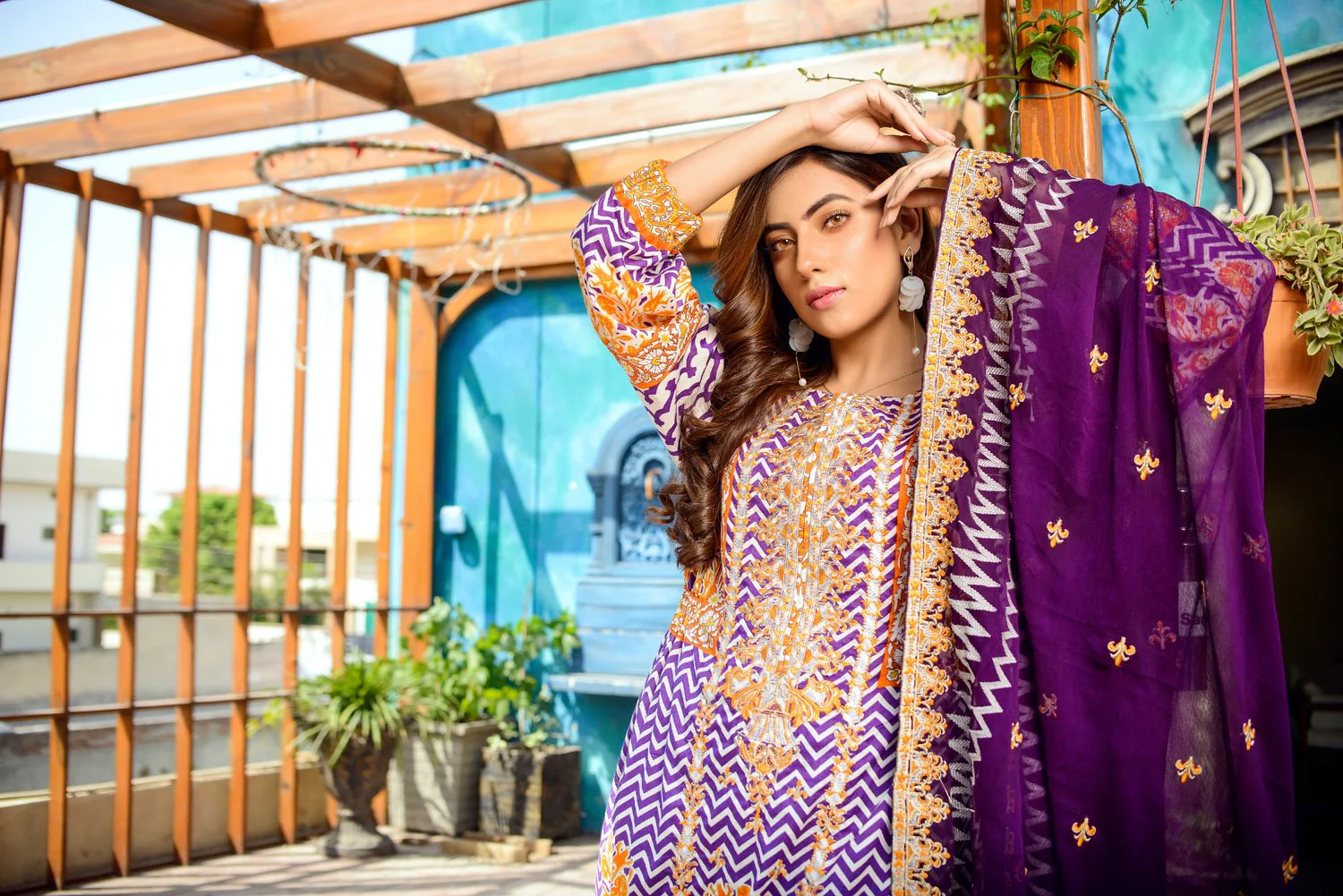 Thistle- Printed and Embroidered Lawn 3PC - Image 3