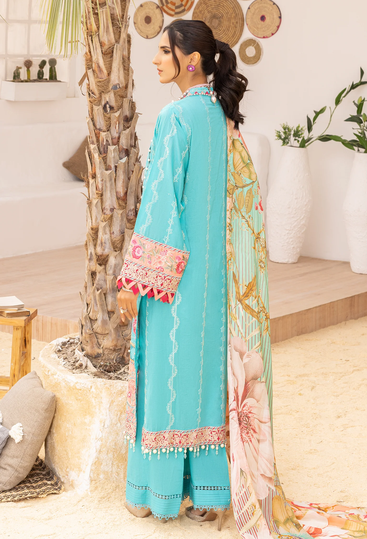 Tiffany Blue - Image 3