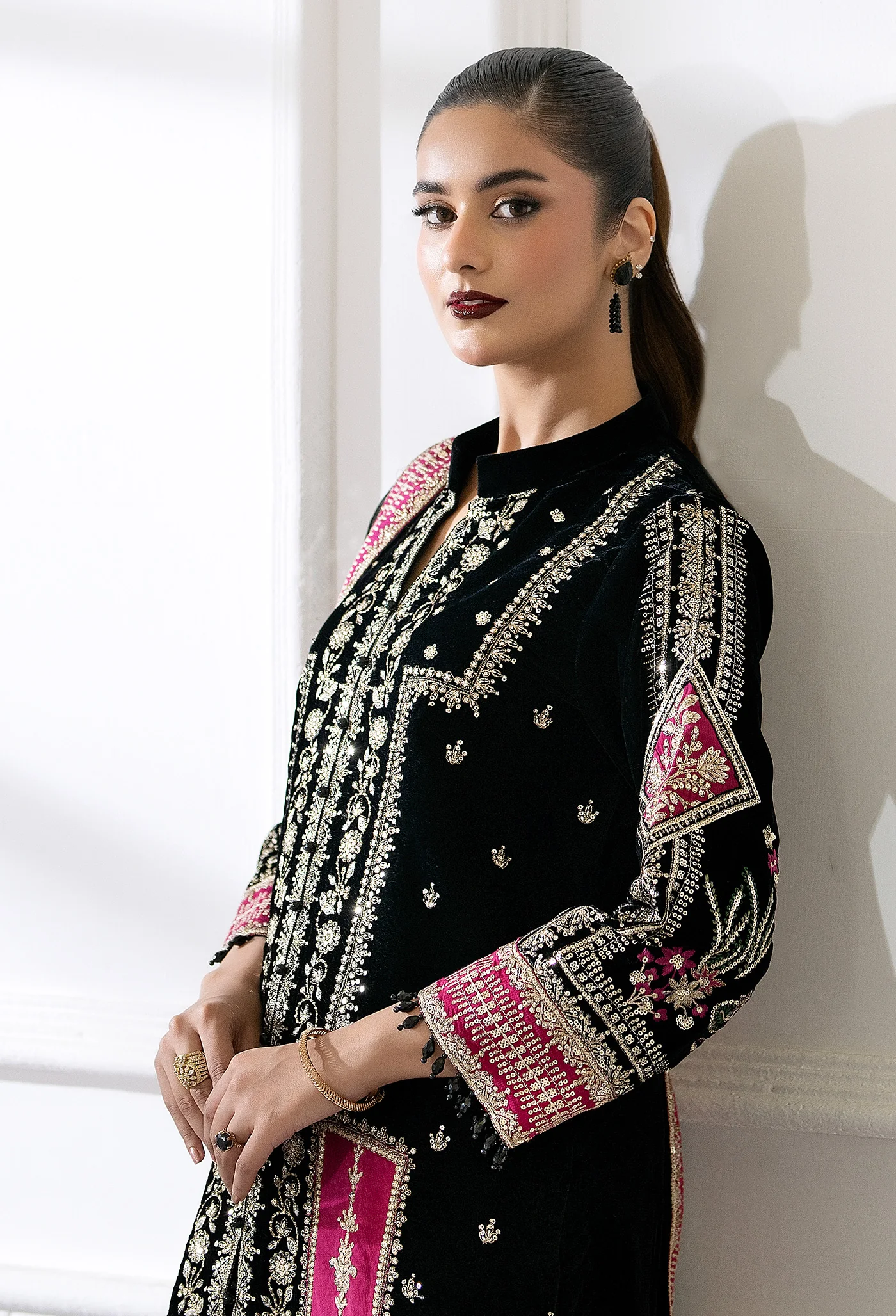 VELVET 7782 - Image 2