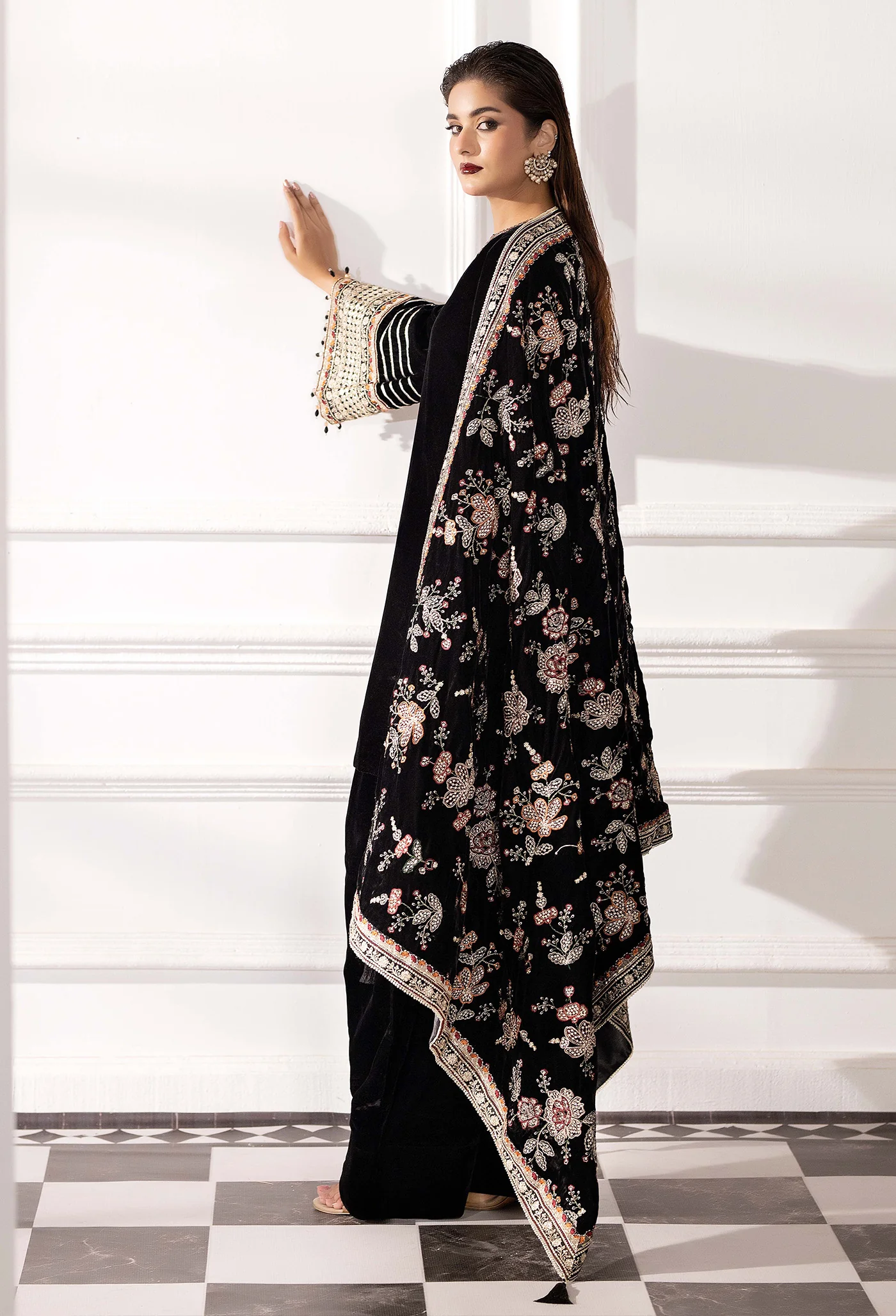 VELVET 7785 - Image 5