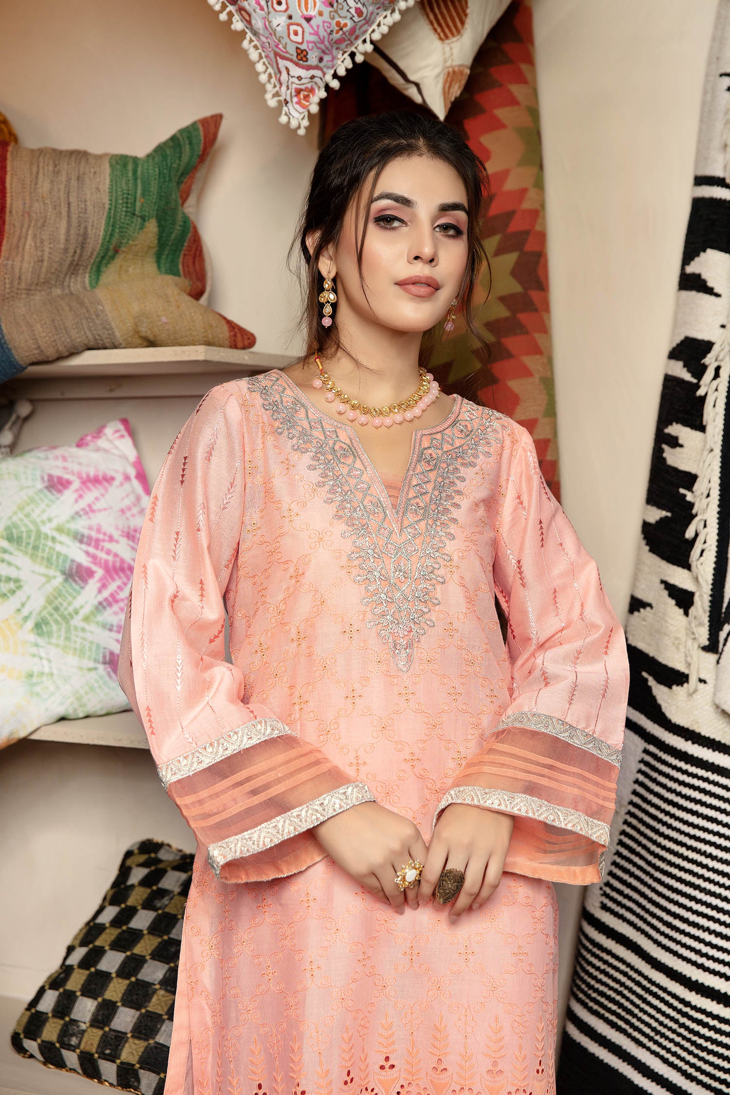 Verendus - Schiffli Embroidered Lawn Stitch Kurti - Image 3