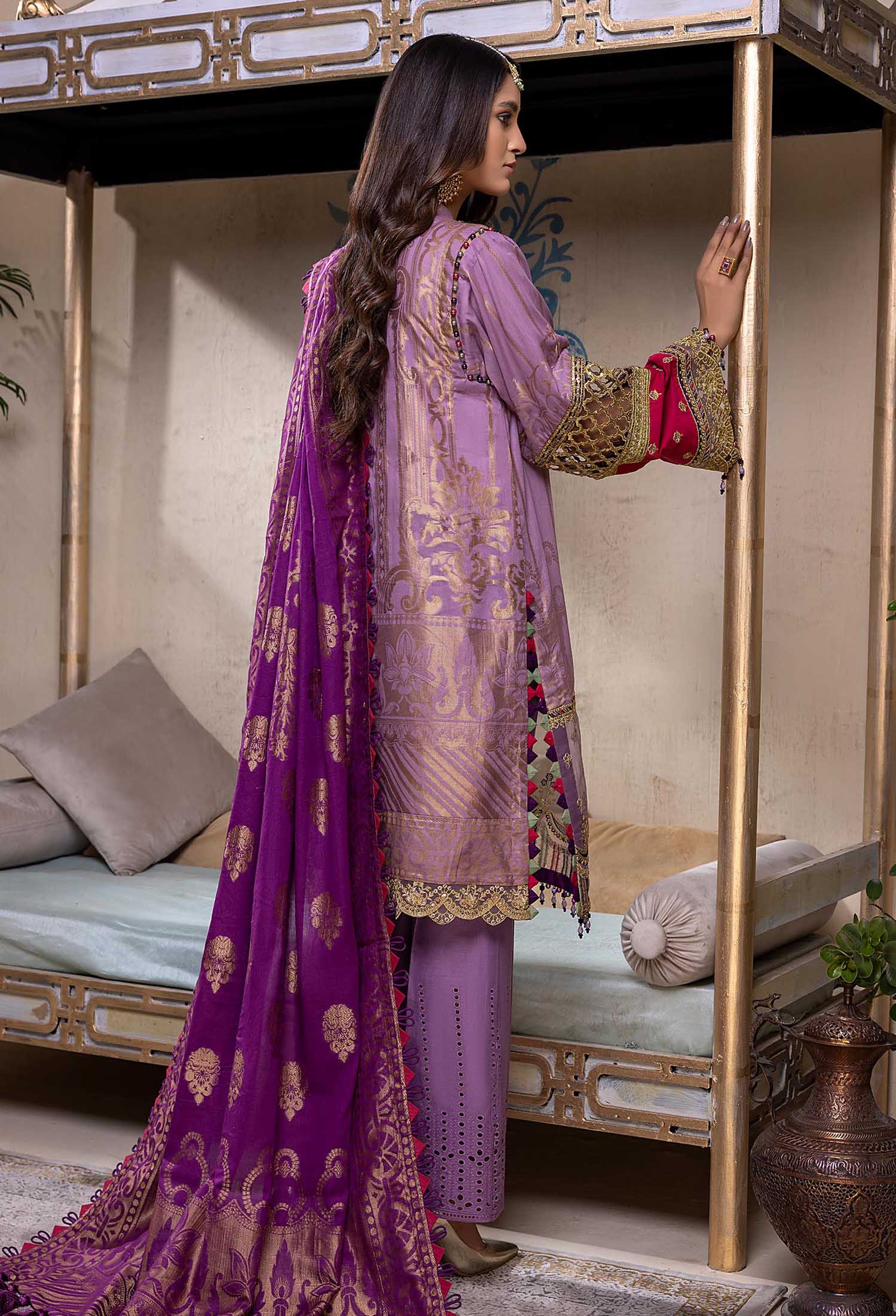 Wax flower - Schiffli Embroidered Jacquard Lawn 3PC - Image 2