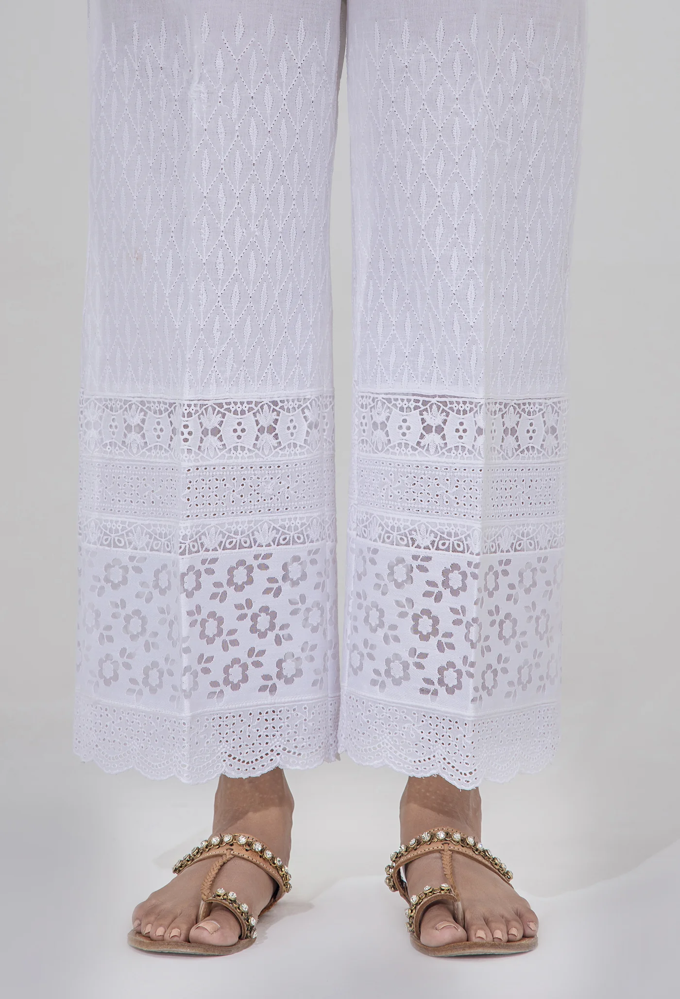 White Bottom 5211