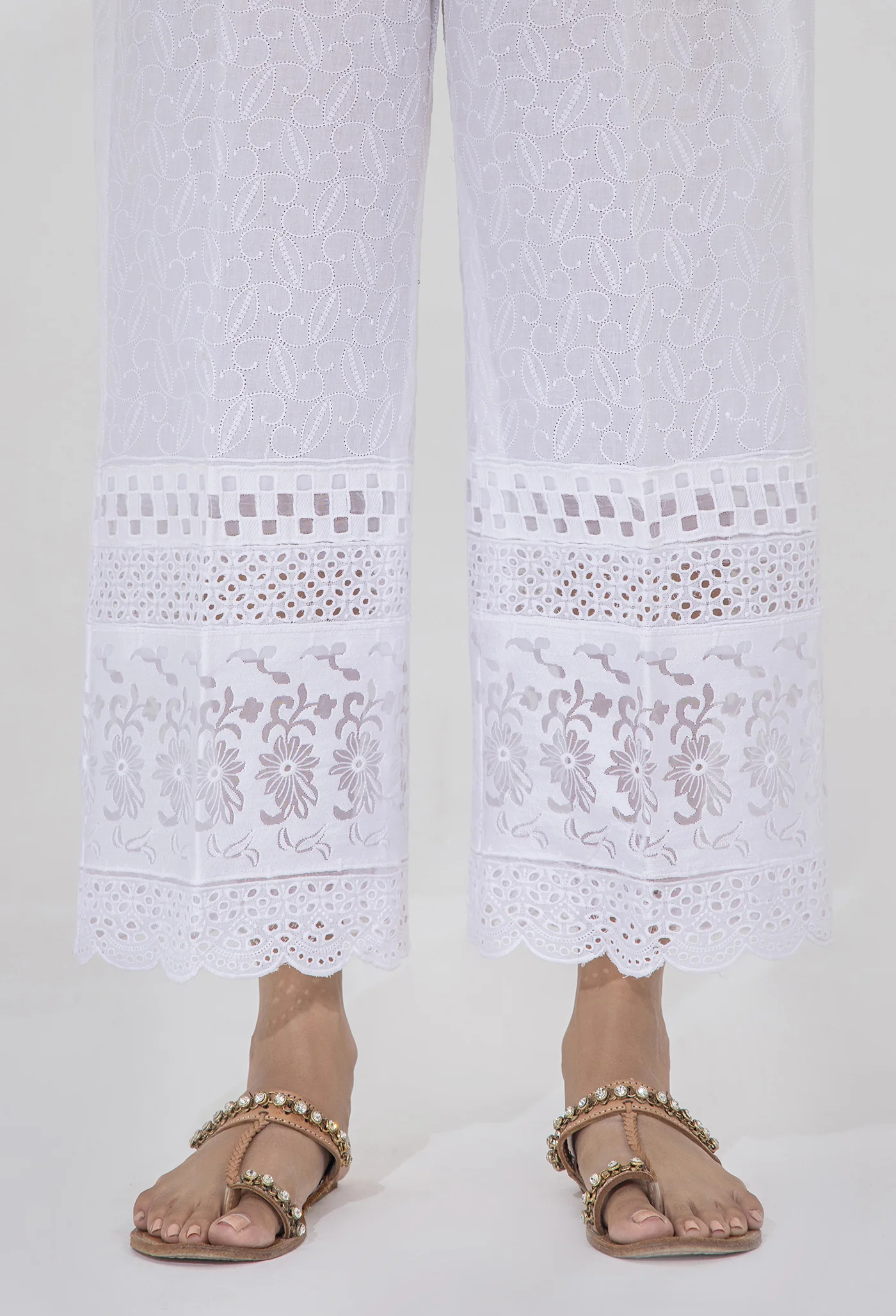 White Bottom 5213