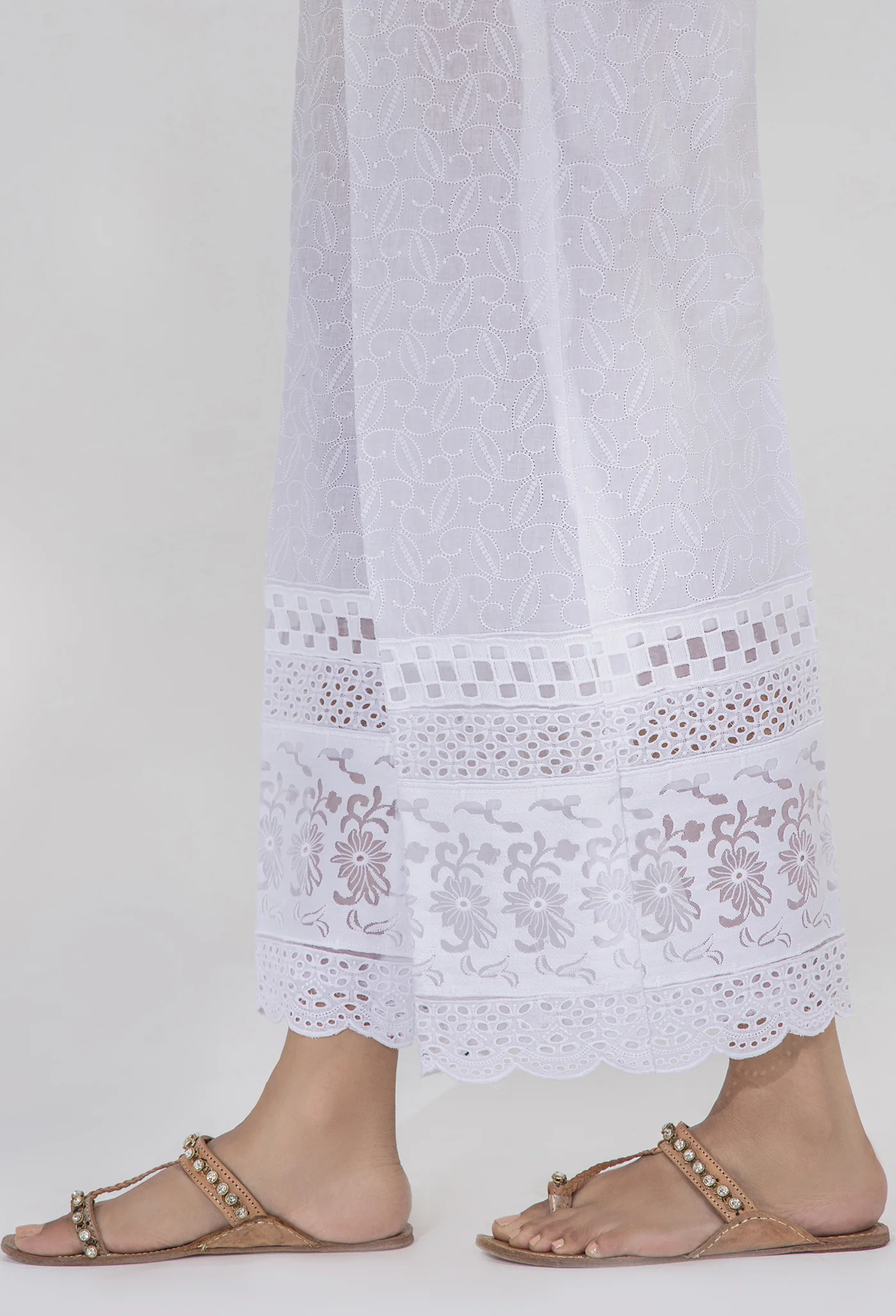 White Bottom 5213 - Image 2
