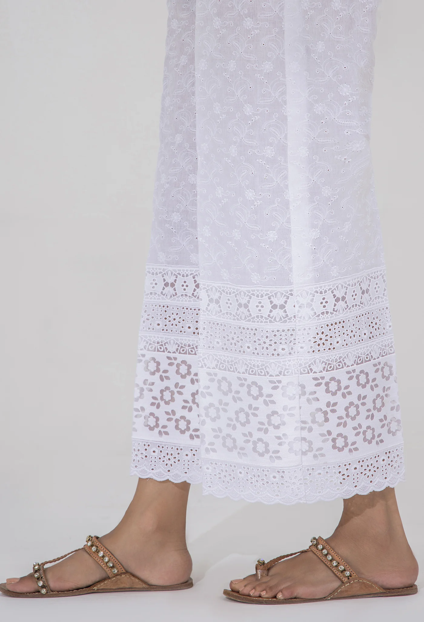 White Bottom 5214 - Image 2