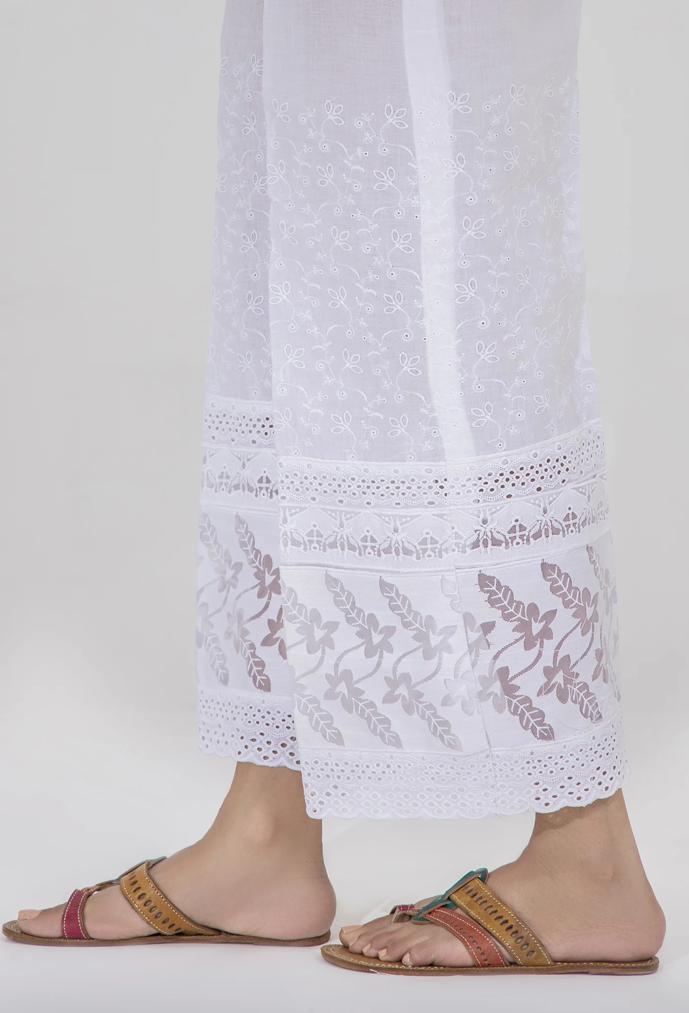 White Bottom 5219 - Image 2