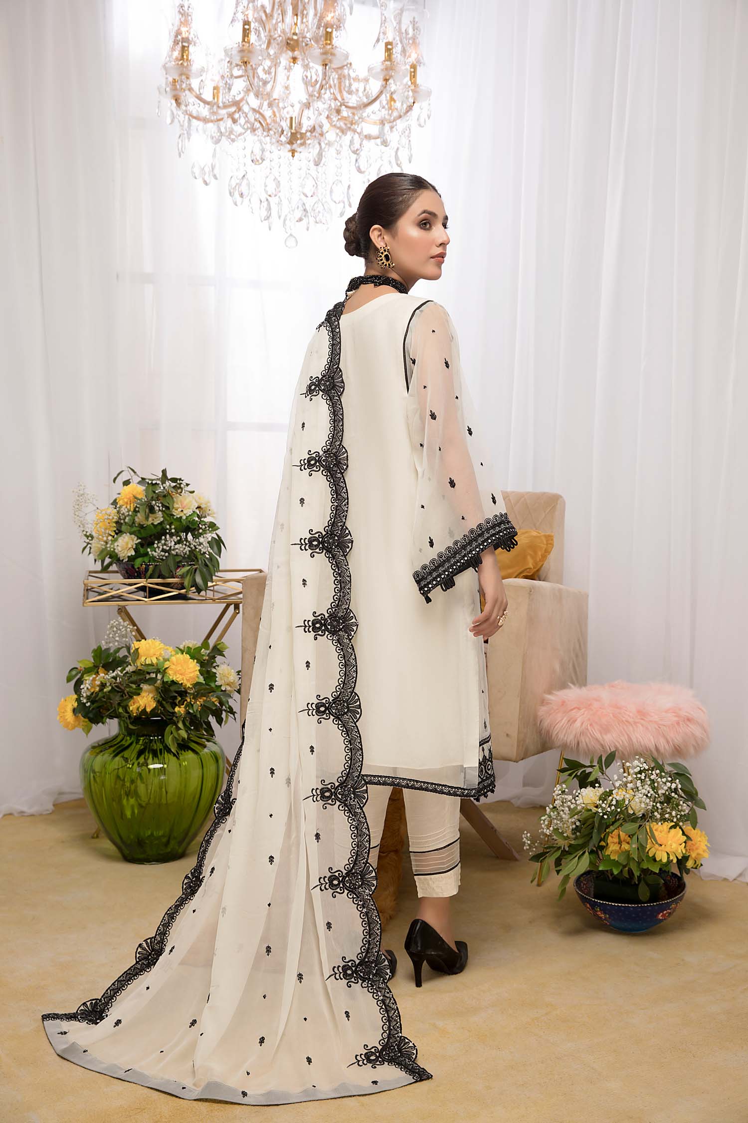 White Pearl - Luxury Pret 4PC - Image 2