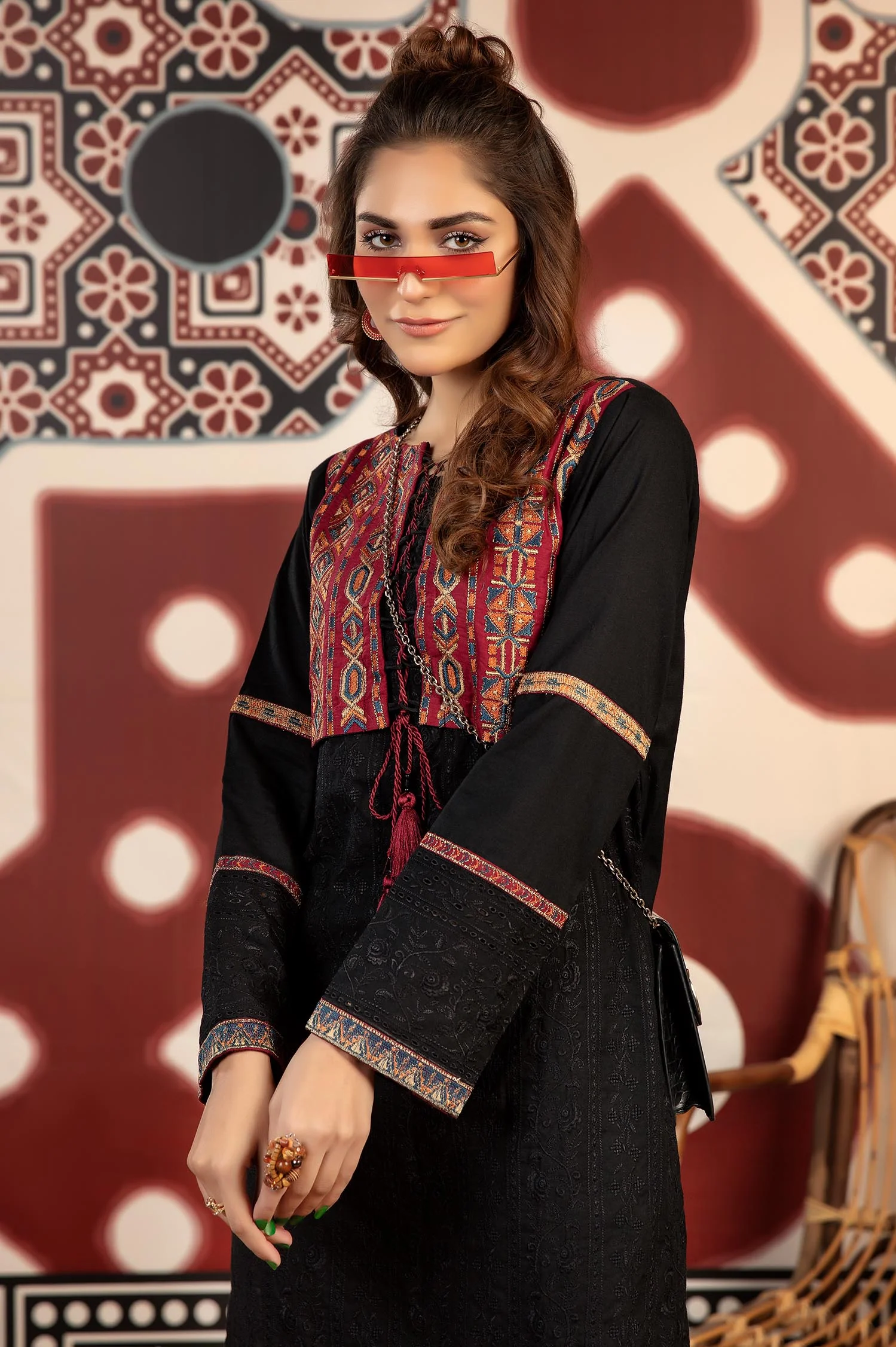 Woodsmoke - Exclusive Embroidered Lawn Stitch Kurti - Image 3